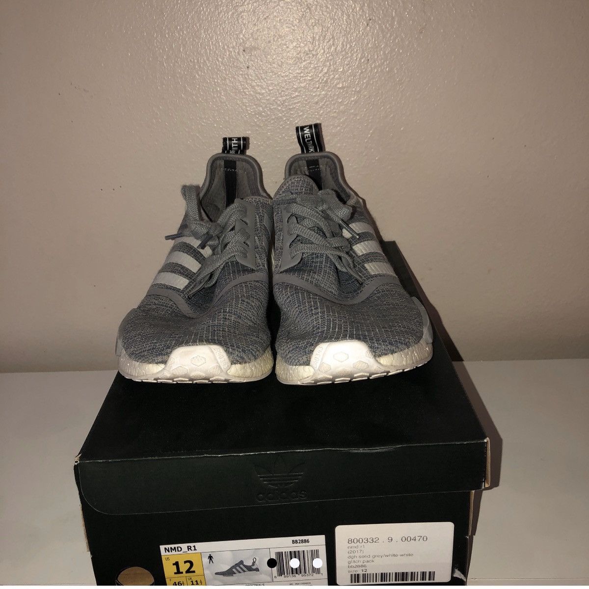 Nmd r1 glitch pack store