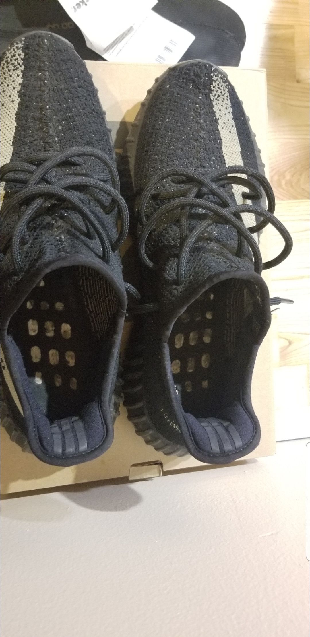 Adidas Adidas yeezy 350 v2 Size US 10 / EU 43 - 3 Thumbnail