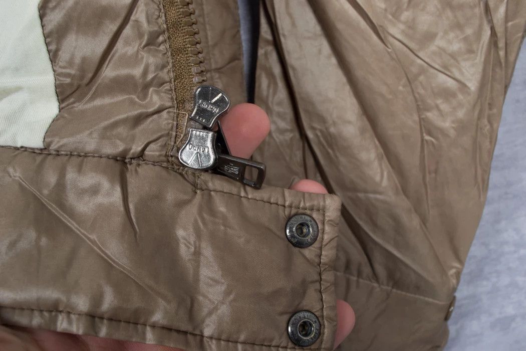 BROWN LIGHTWEIGHT JACKET WITH LEATHER BADGE