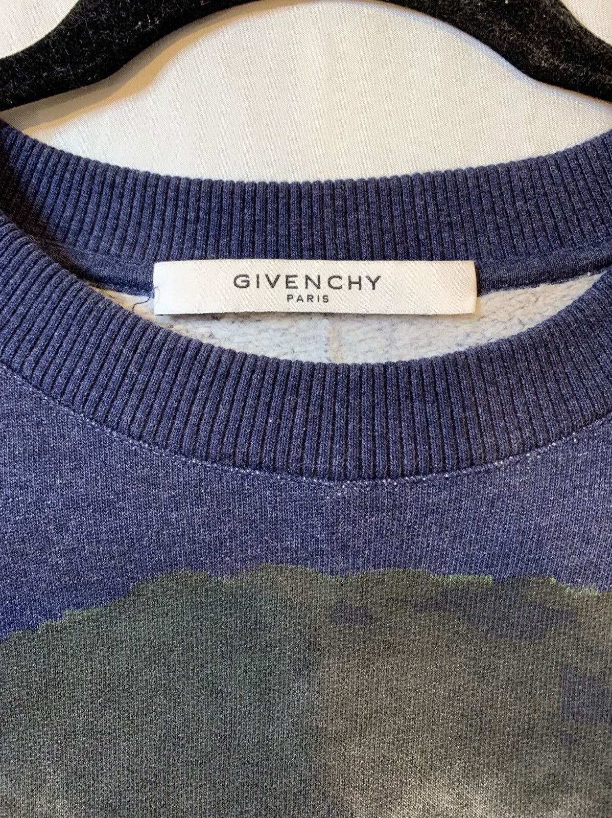 Givenchy Givenchy sweater, RARE Size US M / EU 48-50 / 2 - 3 Thumbnail