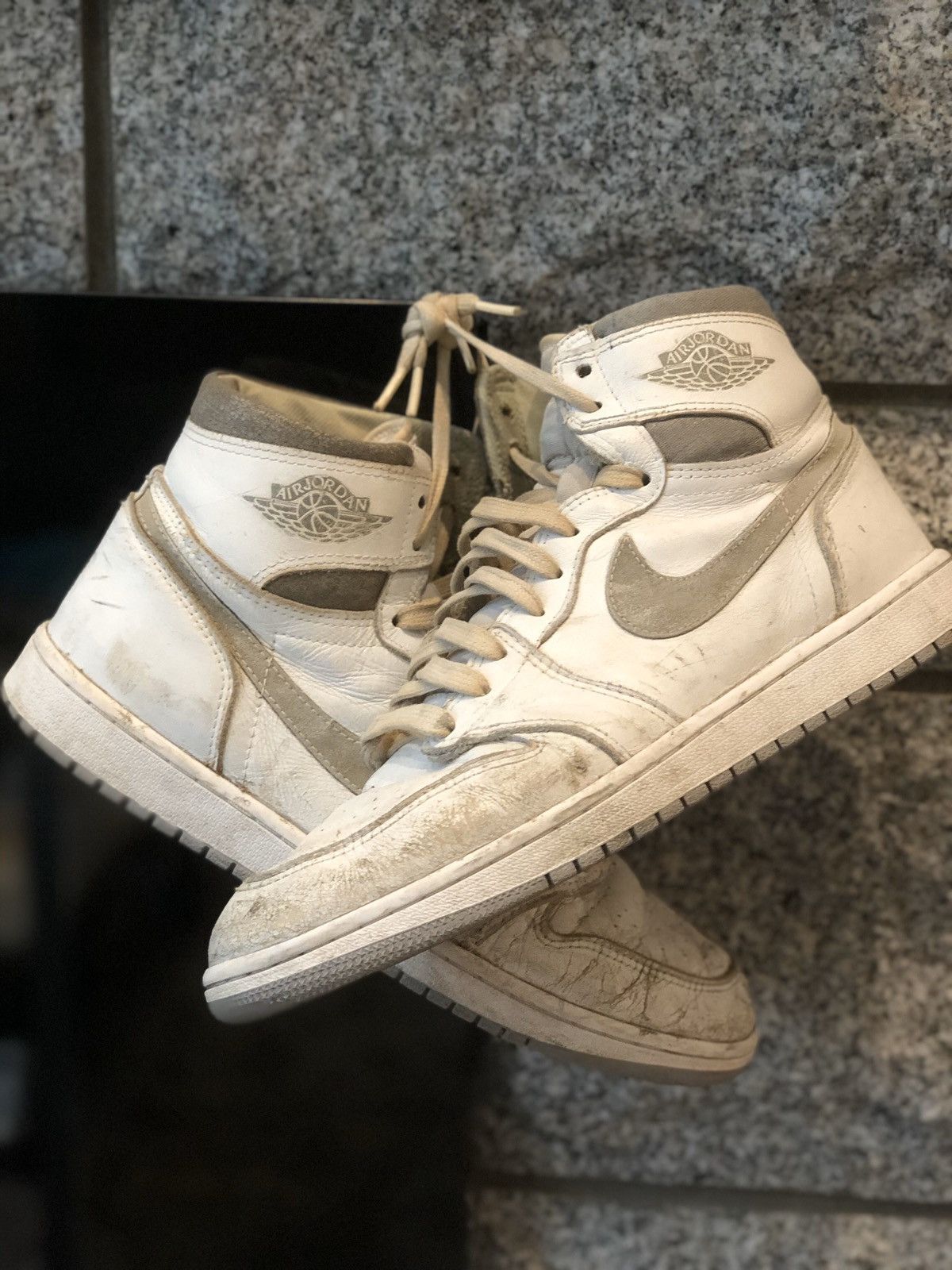 1985 air jordan 1 neutral grey