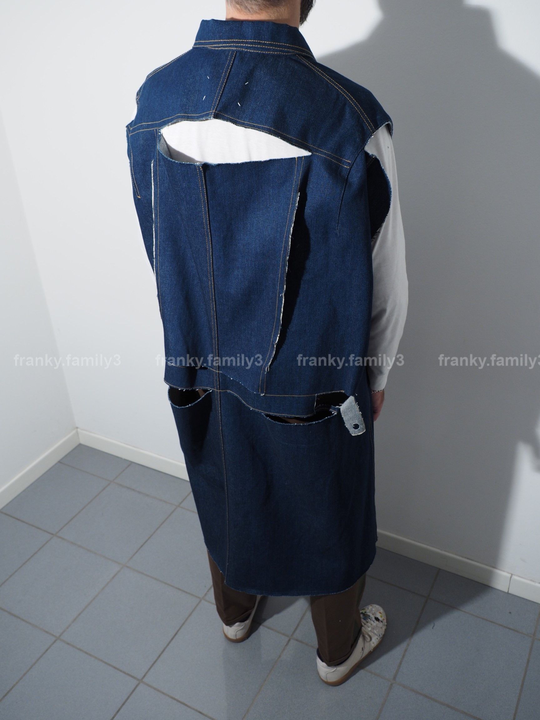 Maison Margiela Maison Margiela Long Denim Coat Destroyed oversize jacket Size US L / EU 52-54 / 3 - 25 Thumbnail