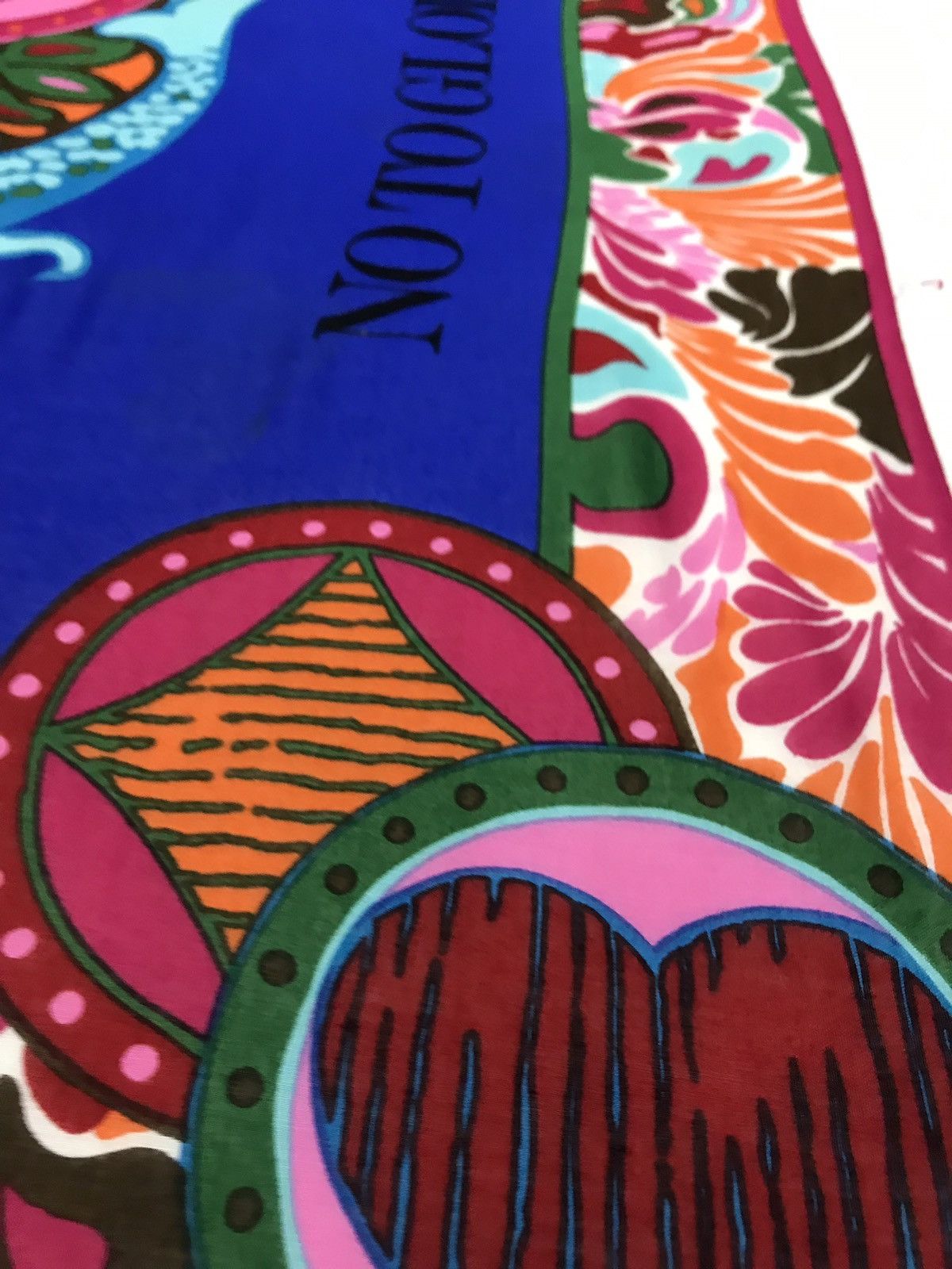 Moschino MOSCHINO COTTON SCARF NO TO GLOBAL WARMING Size ONE SIZE - 6 Thumbnail