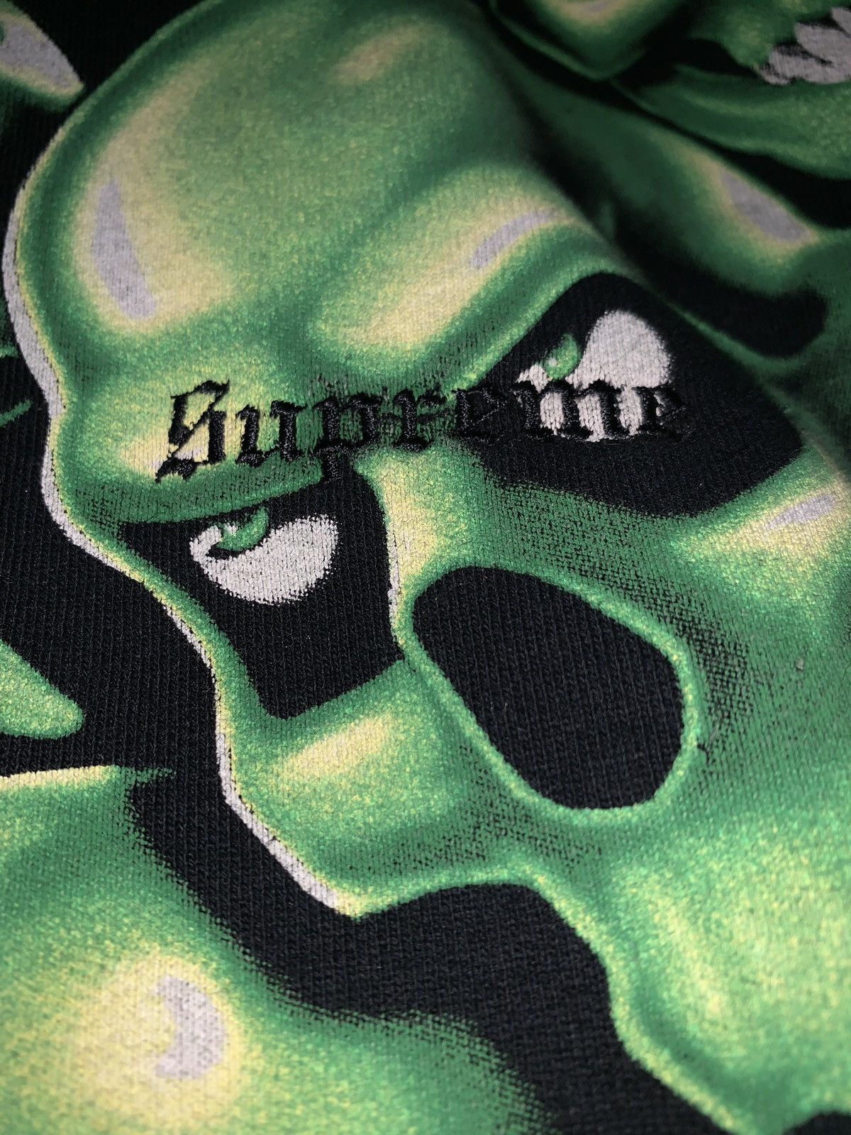 Supreme Skull Pile Hooded Sweatshirt Size US L / EU 52-54 / 3 - 2 Preview