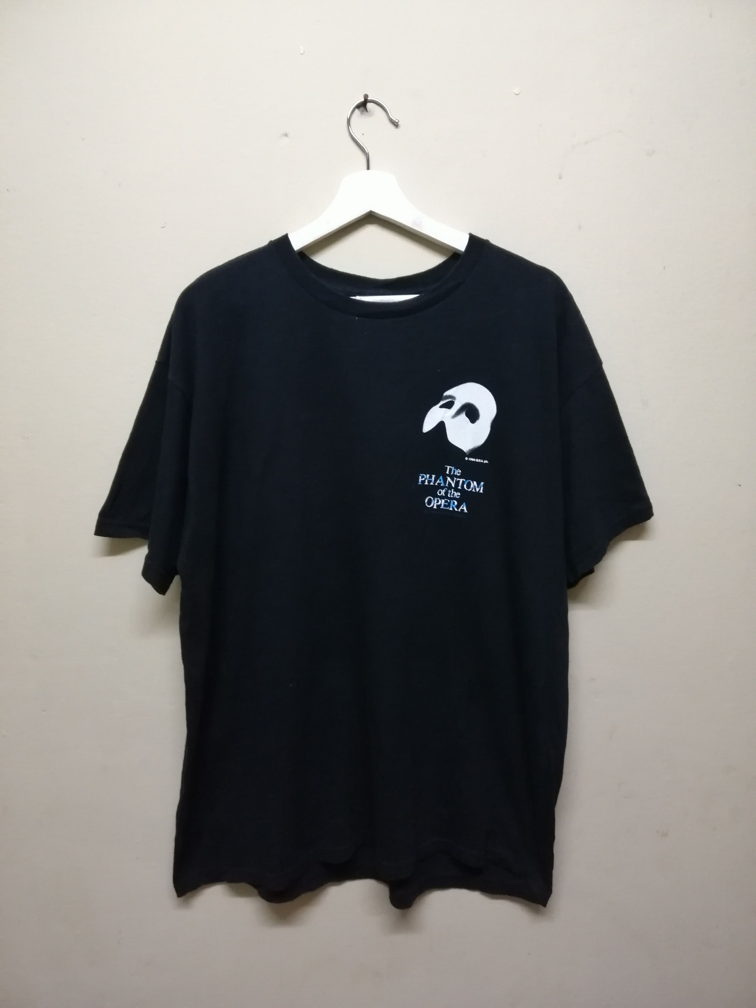 Vintage Vintage THE PHANTOM OF OPERA Tshirt Size US XL / EU 56 / 4 - 1 Thumbnail