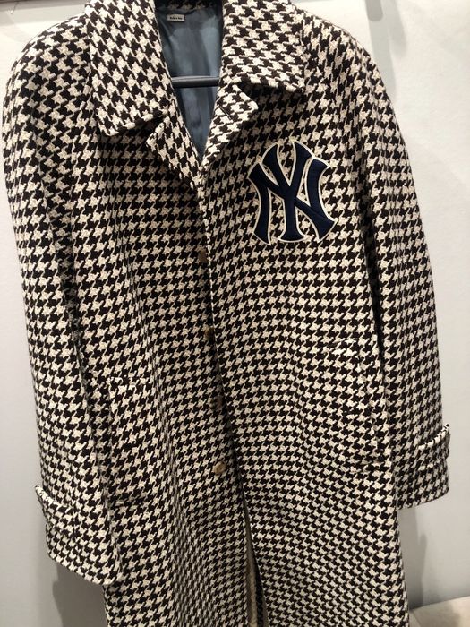 Gucci puffer jacket New York Yankees Size 50