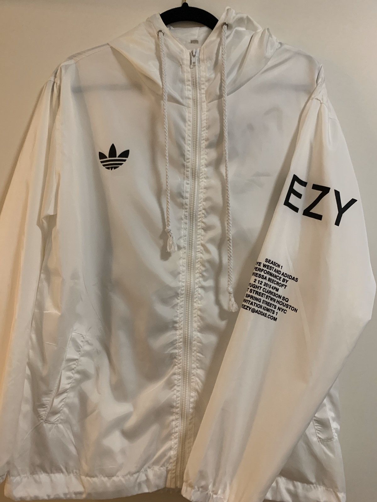 Yeezy season cheap 3 windbreaker