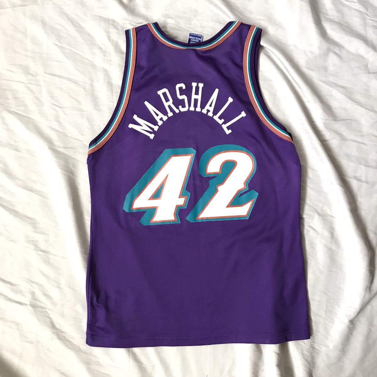 Vintage 2000’s Champion Jersey Utah Jazz Donyell Marshall #42 Size US M / EU 48-50 / 2 - 4 Preview