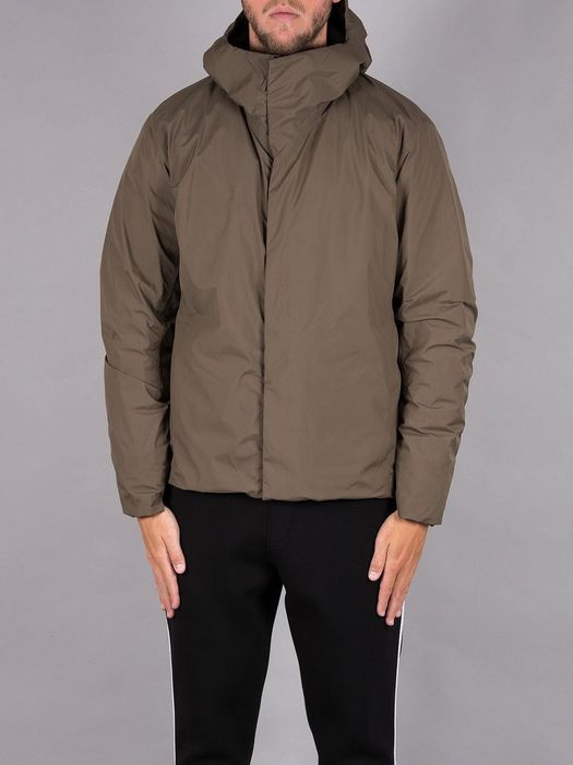 Veilance anneal down on sale jacket