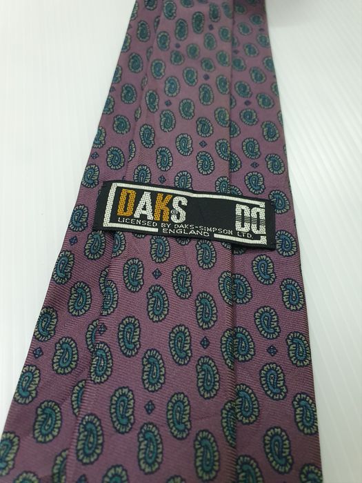 daks necktie