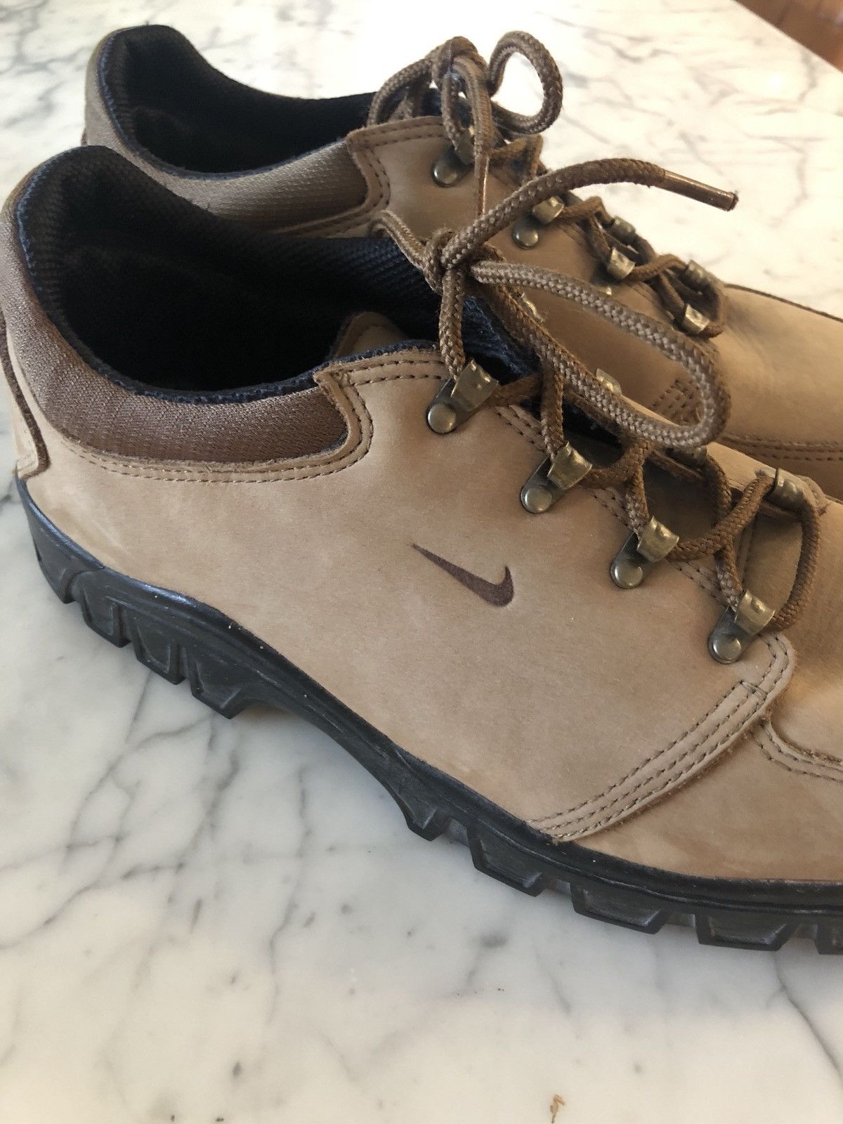 Nike ACG Nike ACG rare shoes Size US 10 / EU 43 - 3 Thumbnail