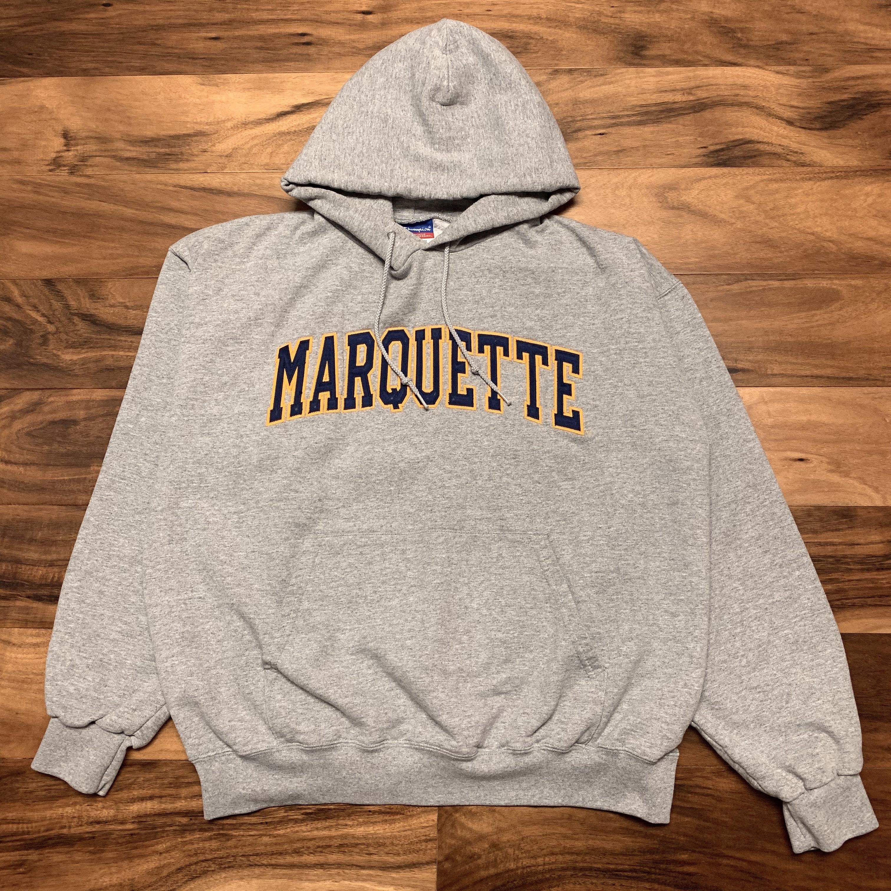 2000s Marquette Golden Eagles College Sweatshirt Hoodie