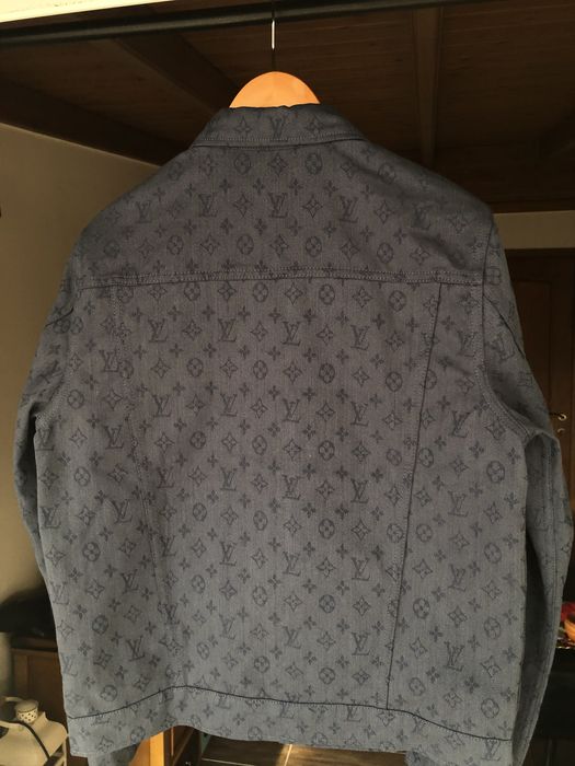 Louis Vuitton Monogram Tailored Denim Jacket TAUPE. Size 48