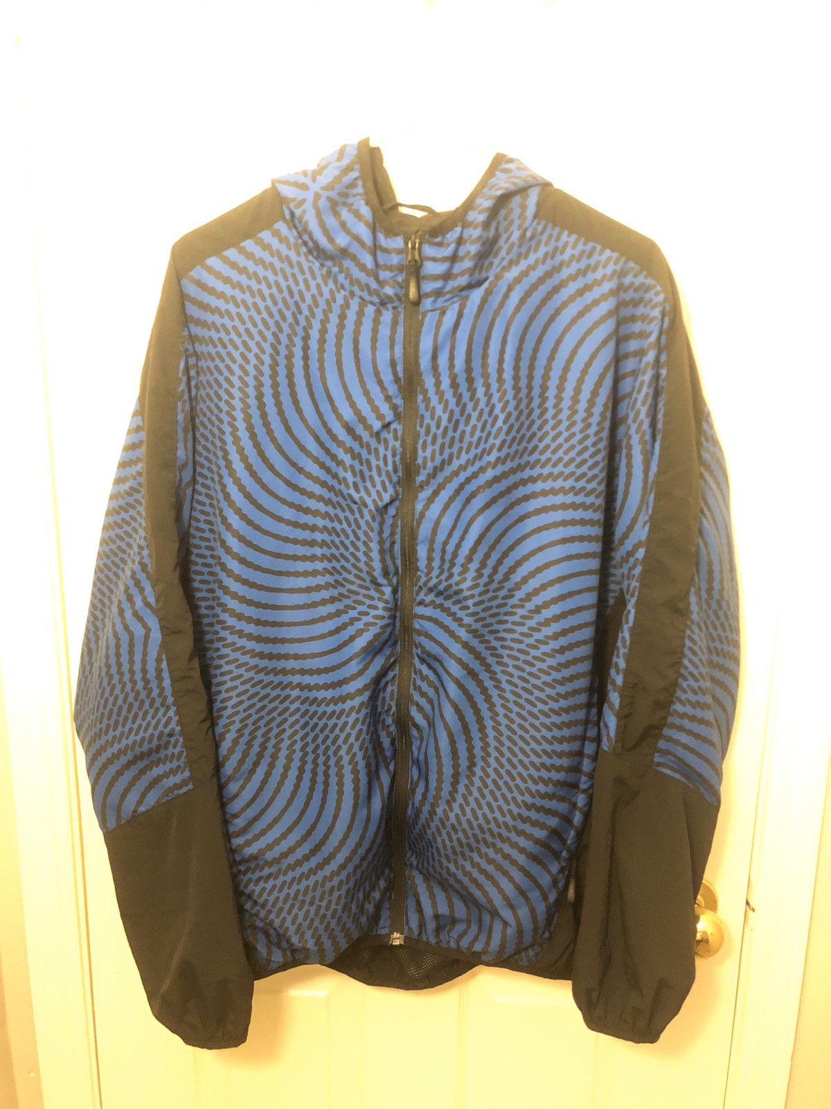 Palace swirl hood jacket best sale