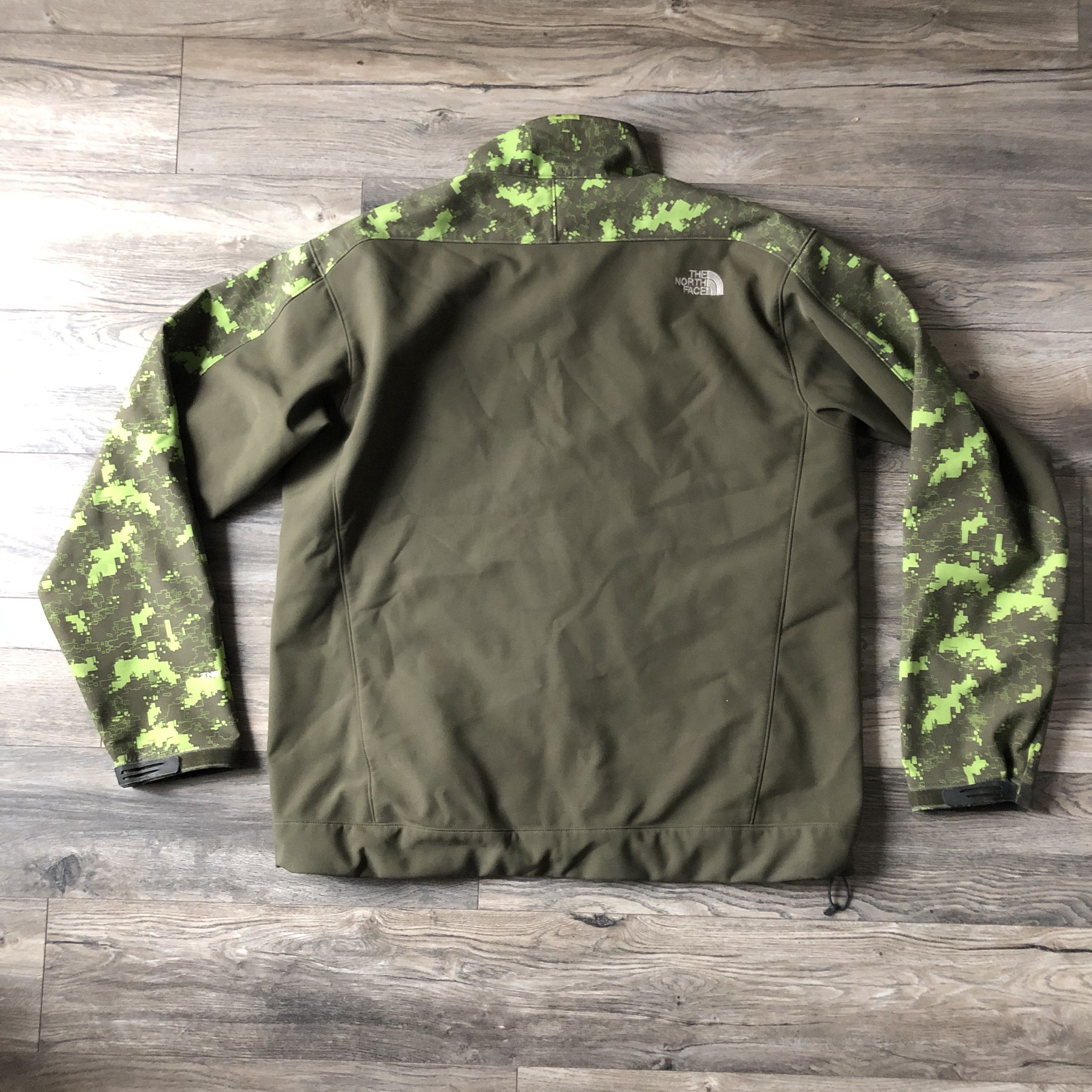 Other × The North Face The North Face Jacket Geometric Print Size XL Size US XL / EU 56 / 4 - 4 Thumbnail