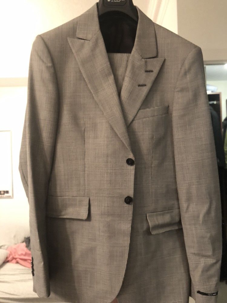 Tiger of Sweden Grey 1903 Prince of Wales suit