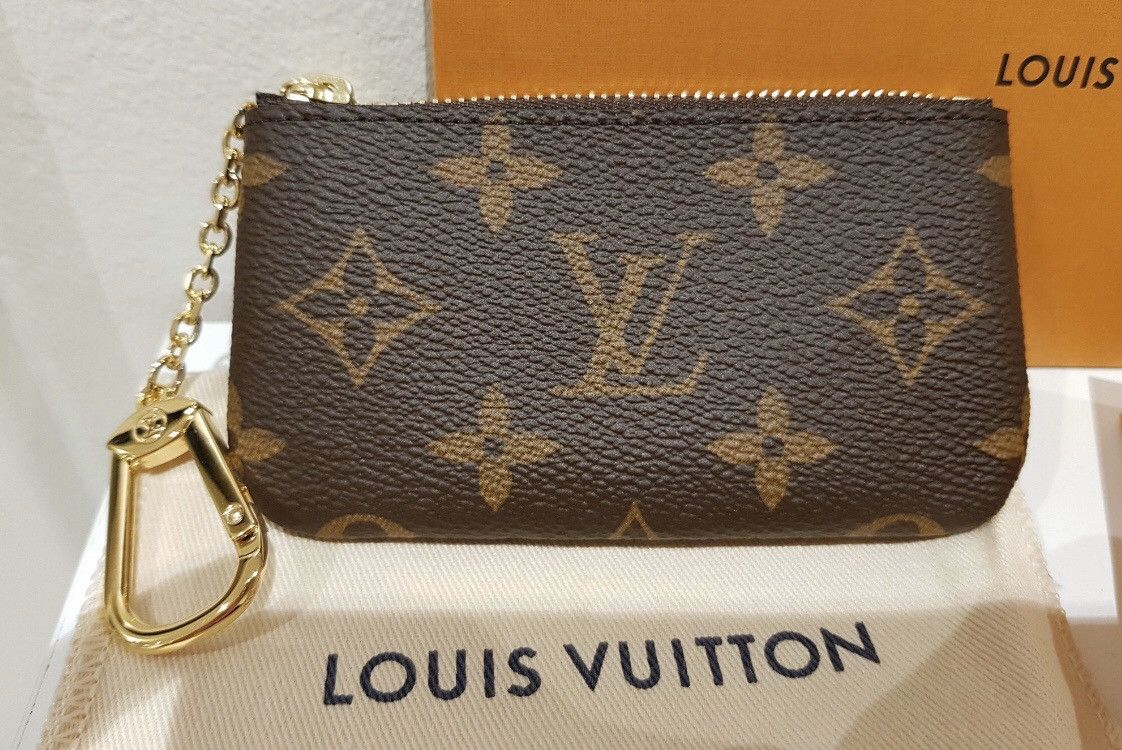 Louis Vuitton Monogram Key Pouch M62650 Brown Cloth ref.870653