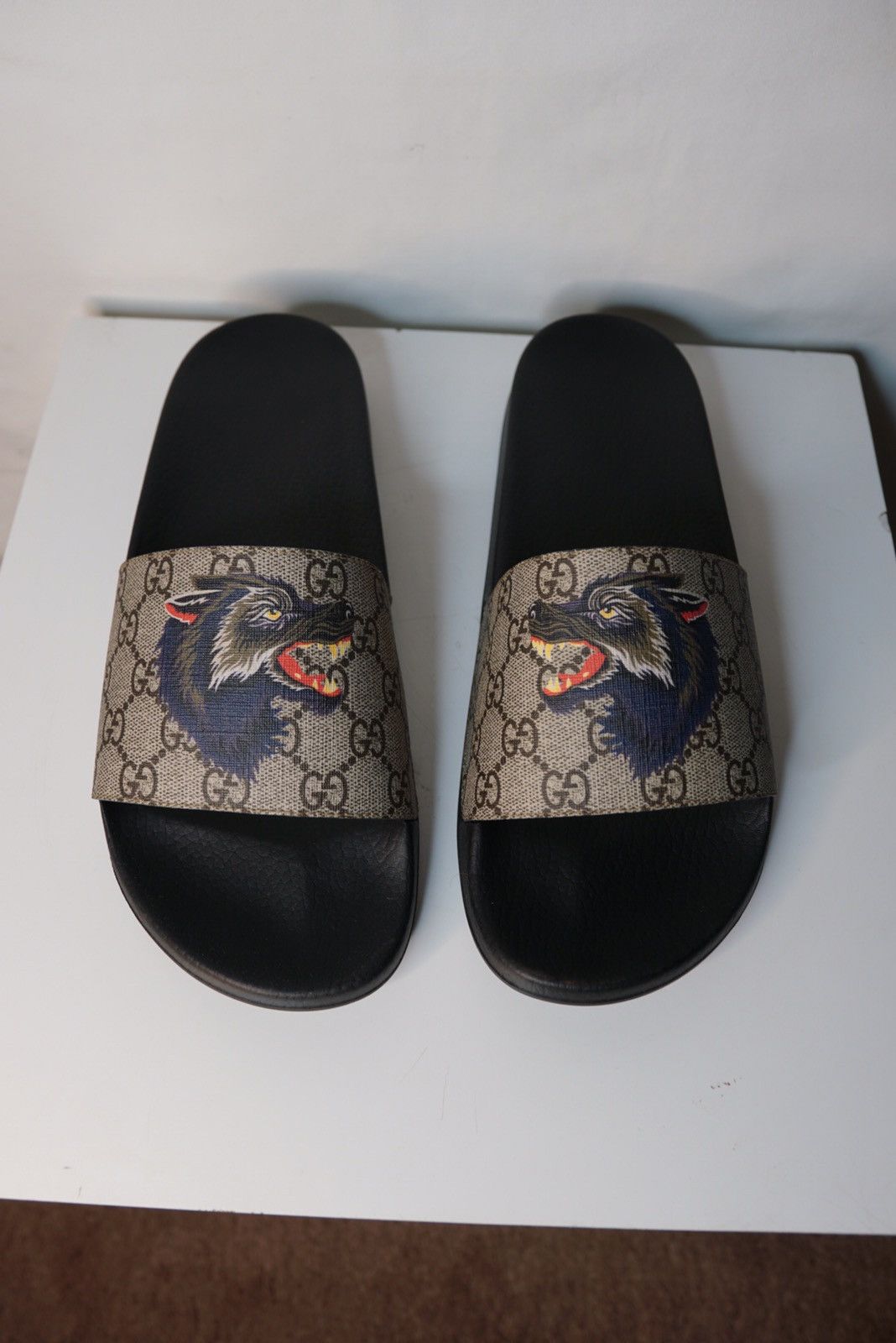 Gg supreme fashion wolf slides