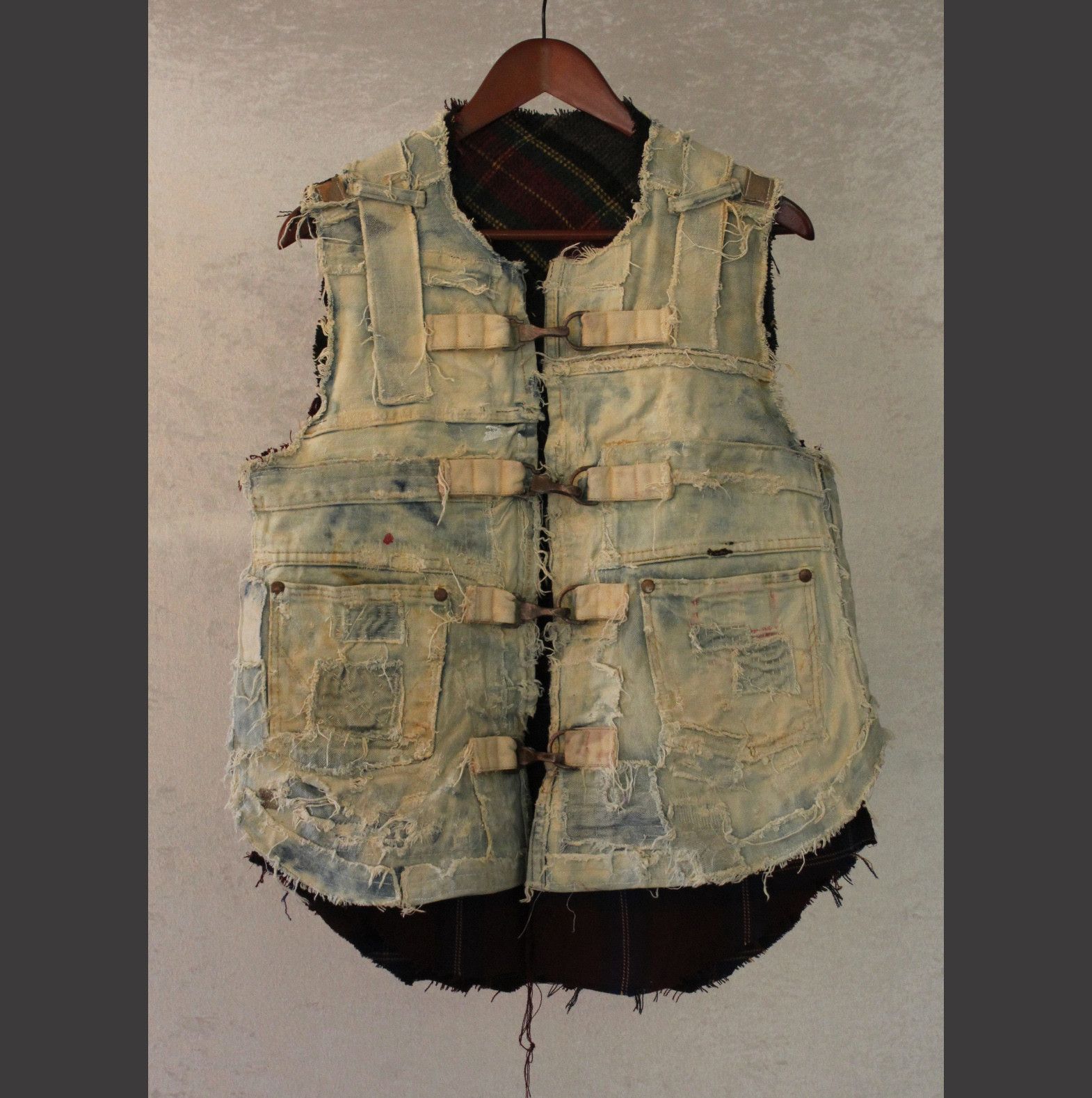Designer × Handmade “Distressed Armor” Denim Vest Size US L / EU 52-54 / 3 - 1 Thumbnail