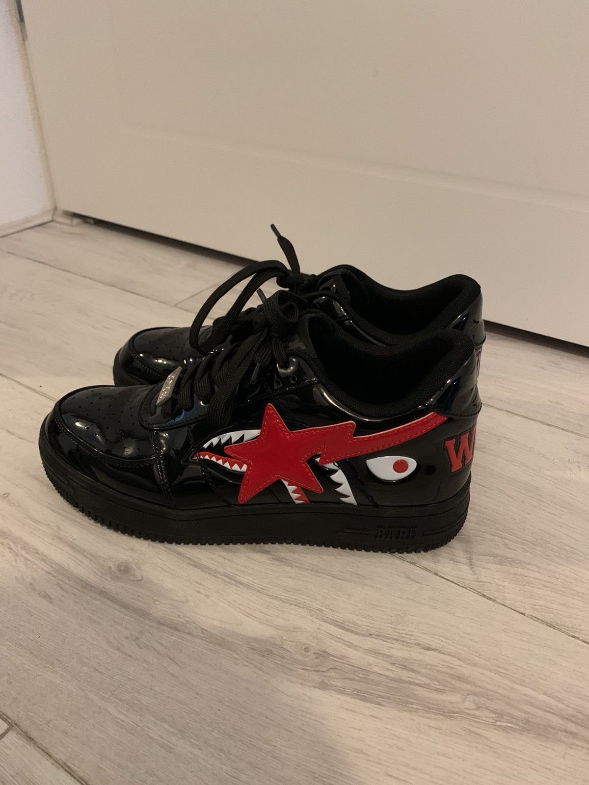 A bathing ape store bapesta shark black