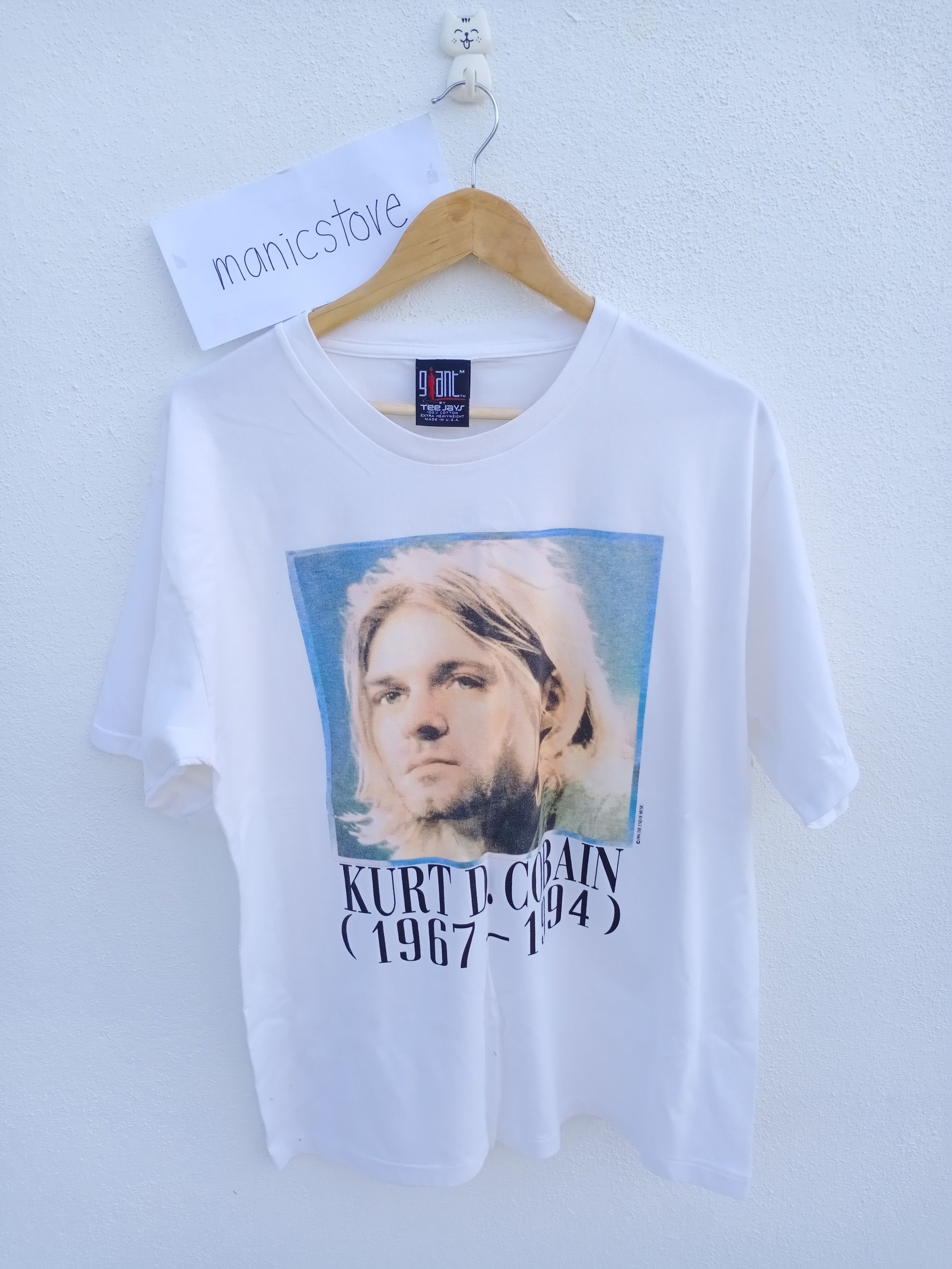 Band Tees Kurt Cobain Memorial Art Nirvana 1967-1994 Tshirt Repro Size US M / EU 48-50 / 2 - 1 Thumbnail