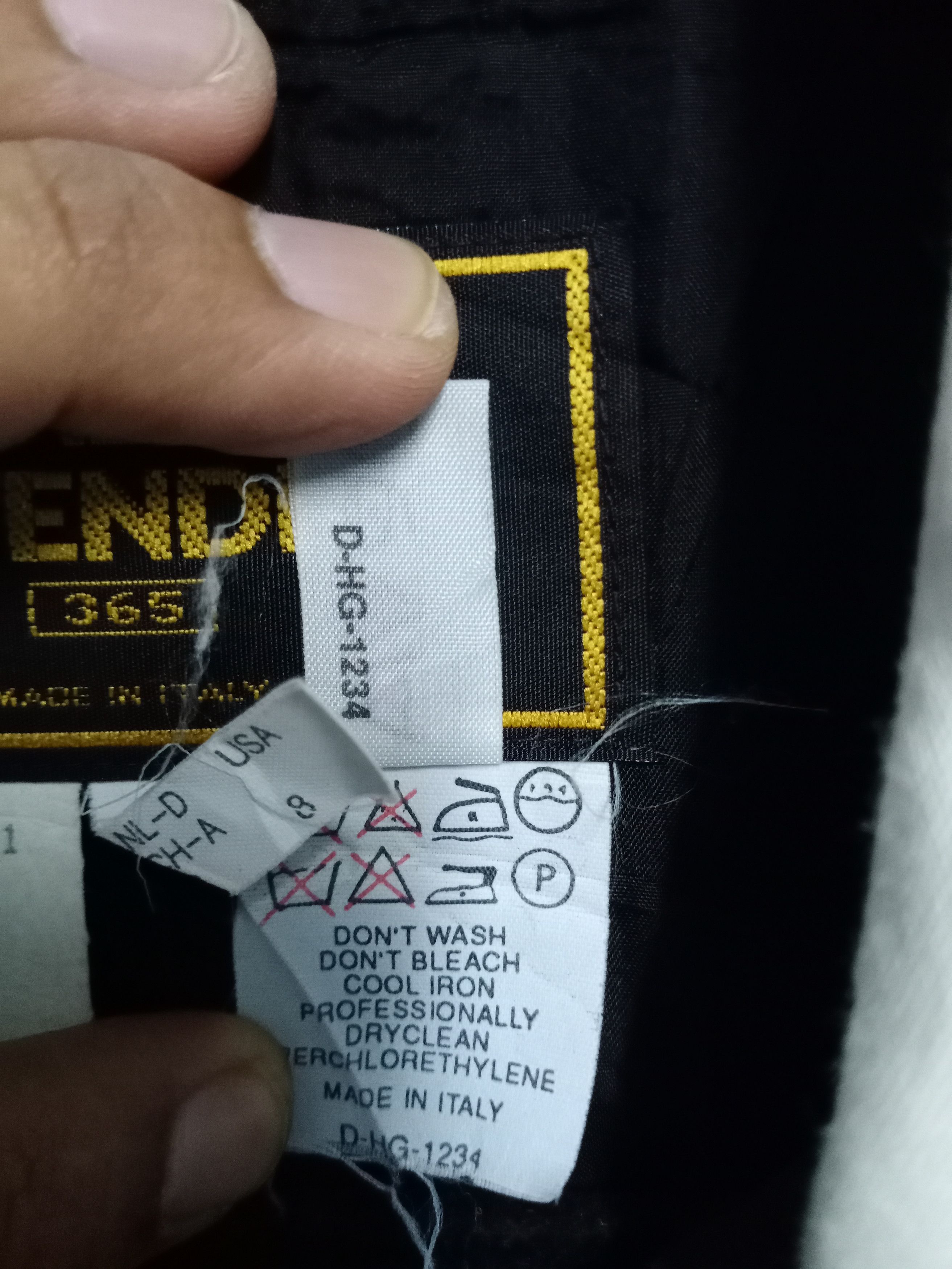 Fendi × Vintage Rare Fendi Jacket/Blazer Made in italy Size US S / EU 44-46 / 1 - 3 Thumbnail