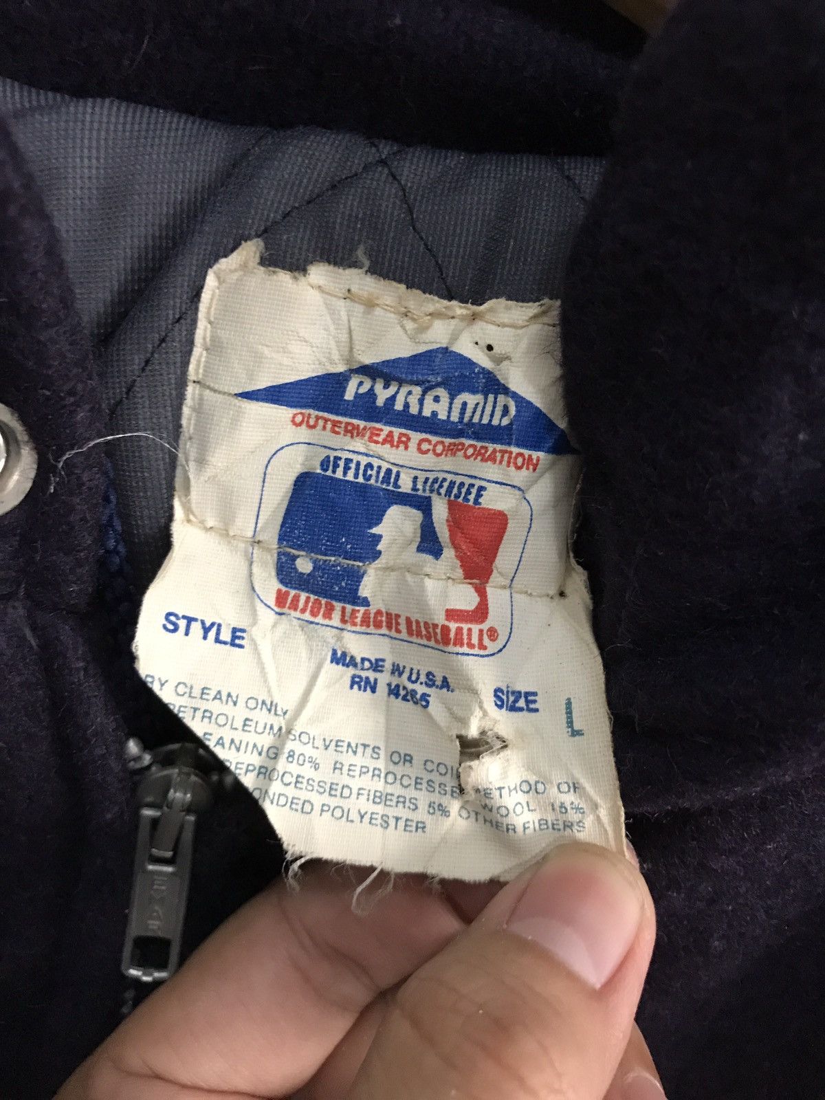 New York Yankees New York Yankees Made In USA Size Large Wool Zipper Jacket Size US L / EU 52-54 / 3 - 3 Thumbnail