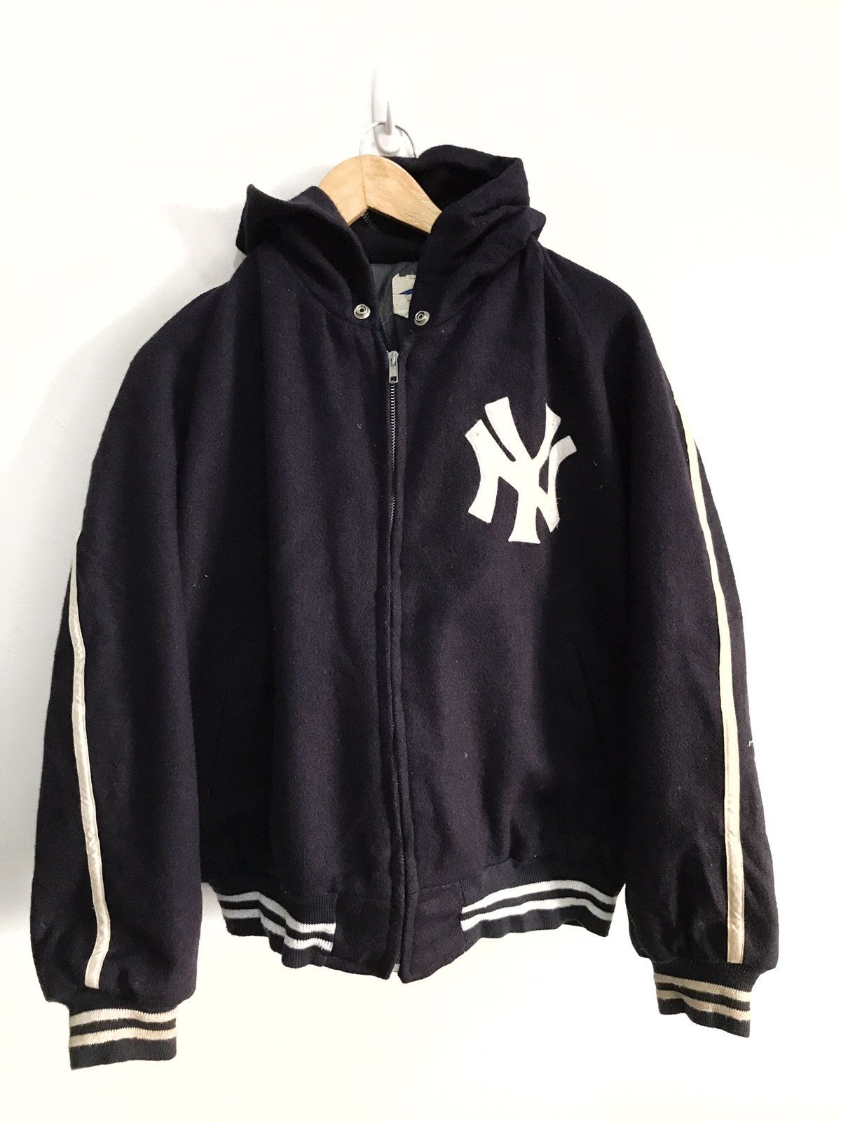 New York Yankees New York Yankees Made In USA Size Large Wool Zipper Jacket Size US L / EU 52-54 / 3 - 1 Thumbnail