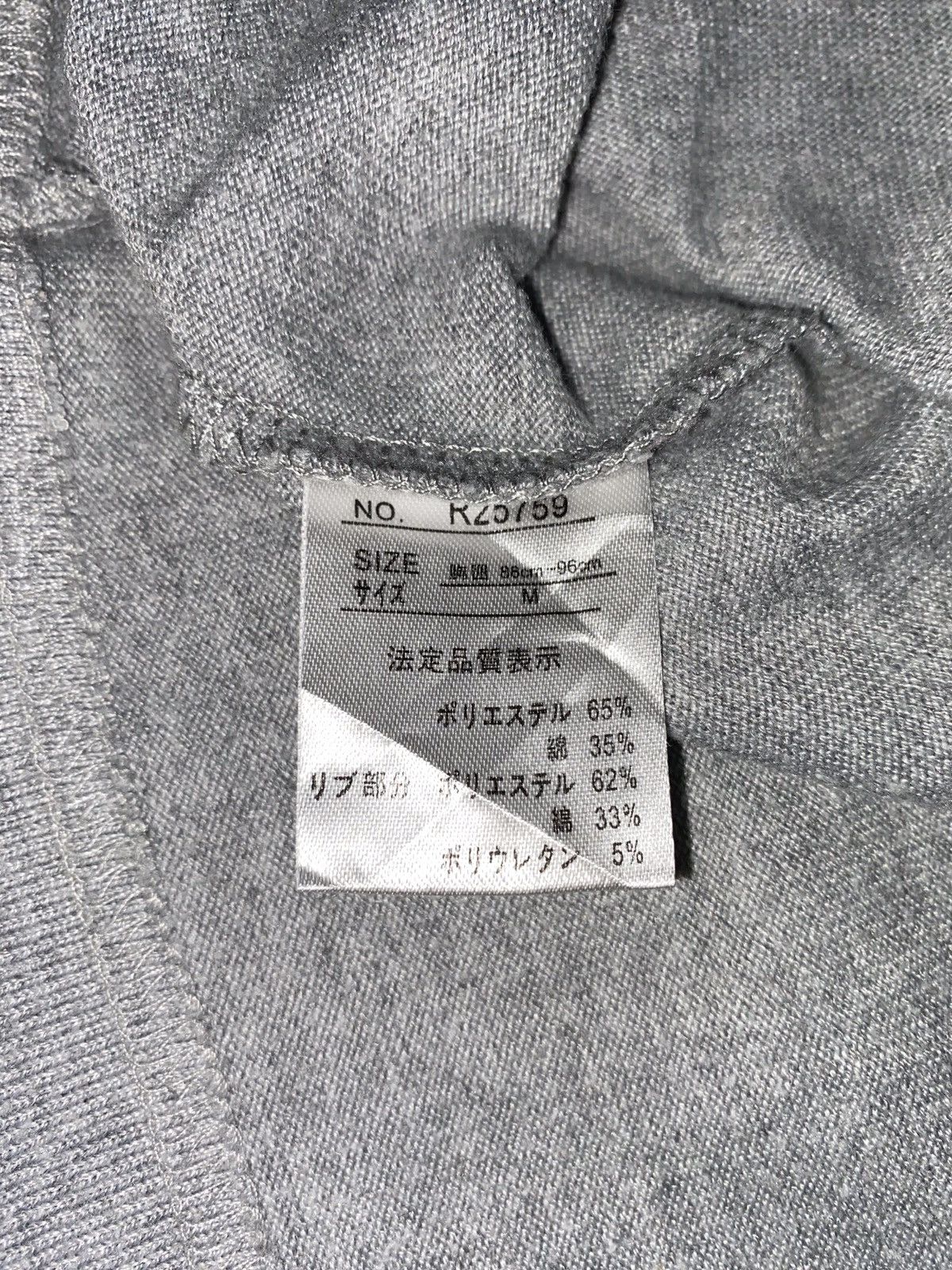Champion × Vintage Champion Longsleeve Big Logo 1919 size M Vintage Japan off Size US M / EU 48-50 / 2 - 5 Thumbnail