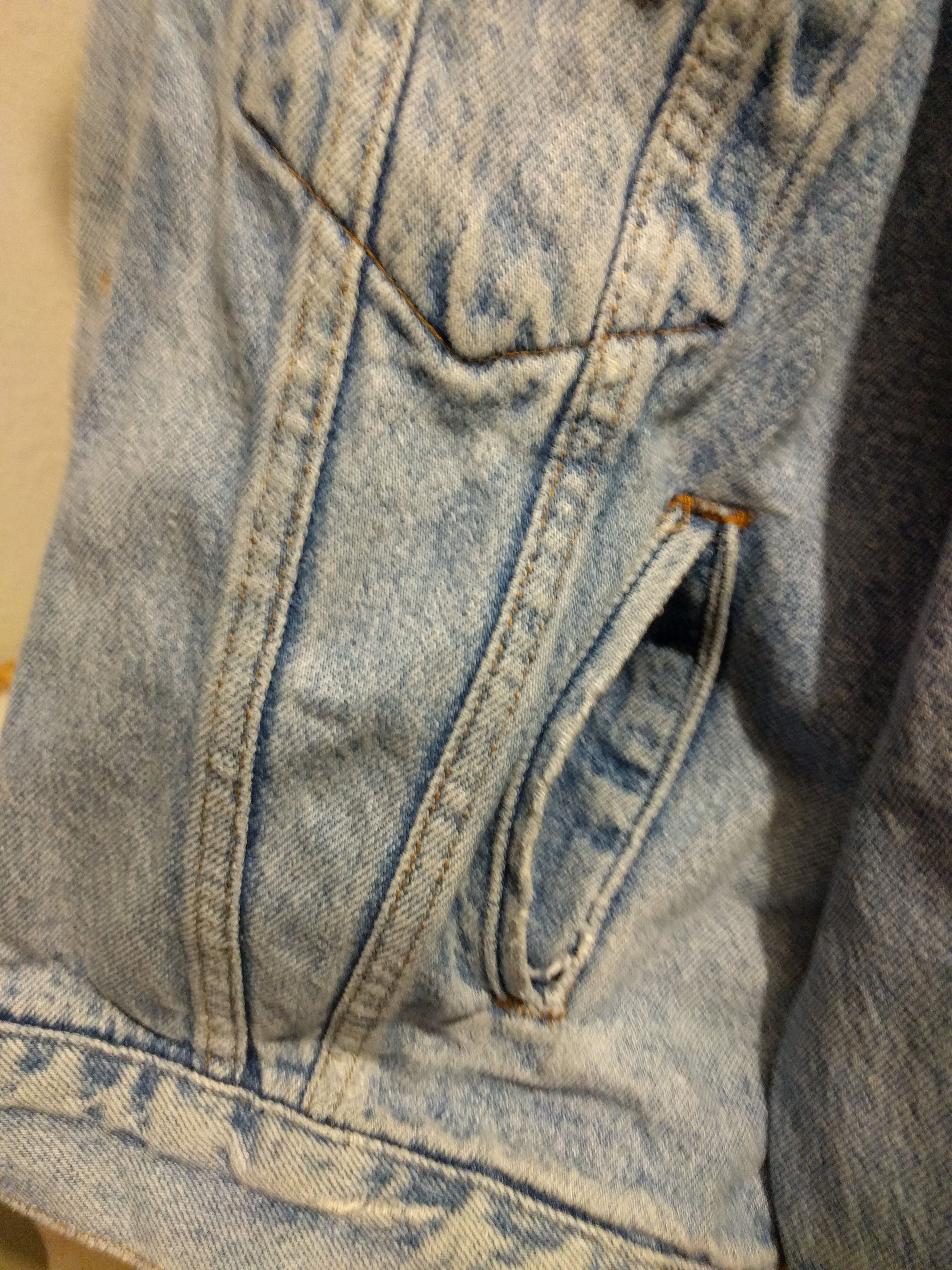 Levi's Vintage Denim Jean Jacket big E red tab Size US L / EU 52-54 / 3 - 5 Thumbnail