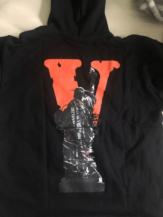 Vlone statue discount of liberty hoodie