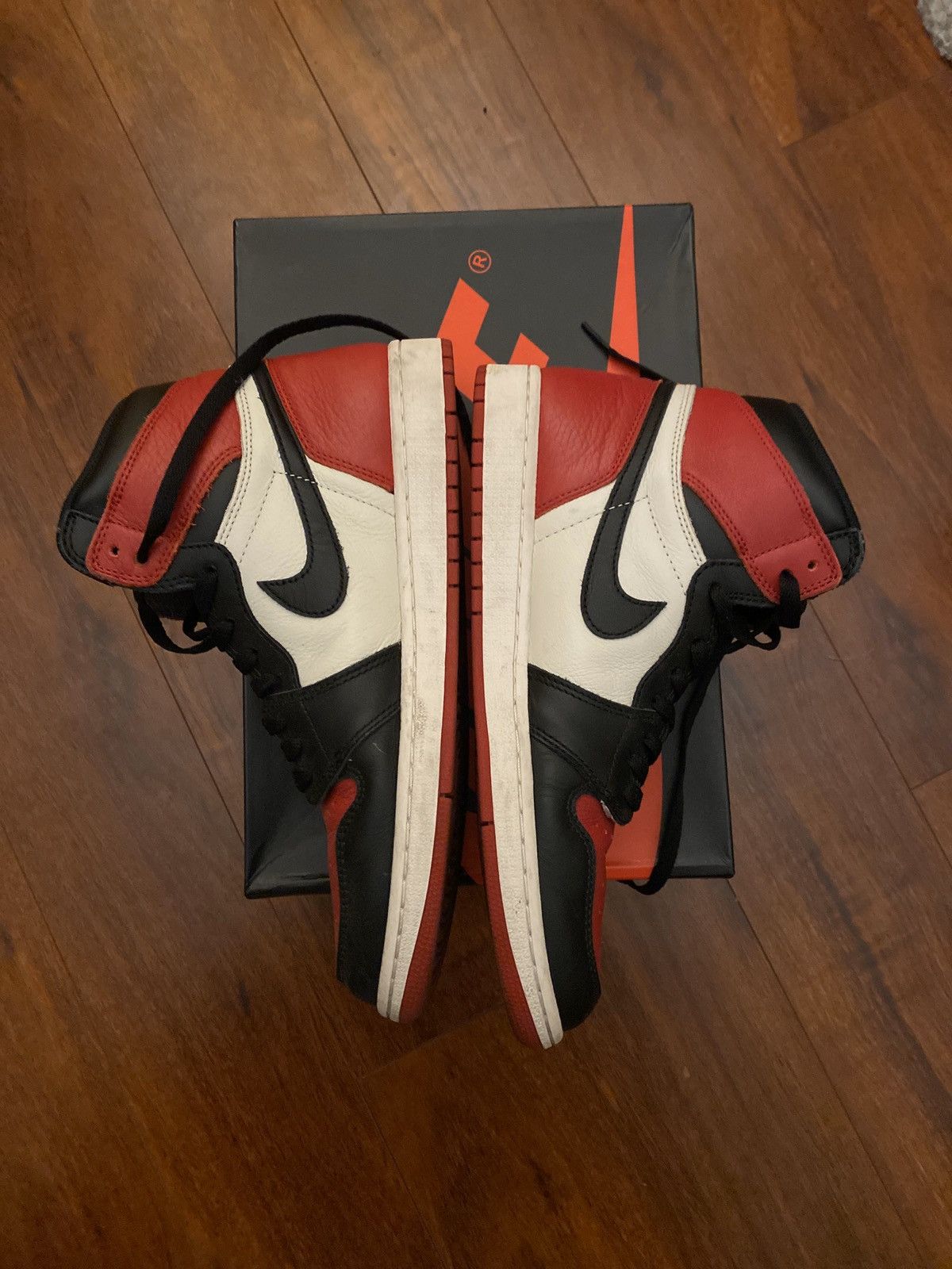 Jordan Brand × Nike Air Jordan 1 Retro High OG Bred Toe 2018 Size US 11 / EU 44 - 3 Thumbnail
