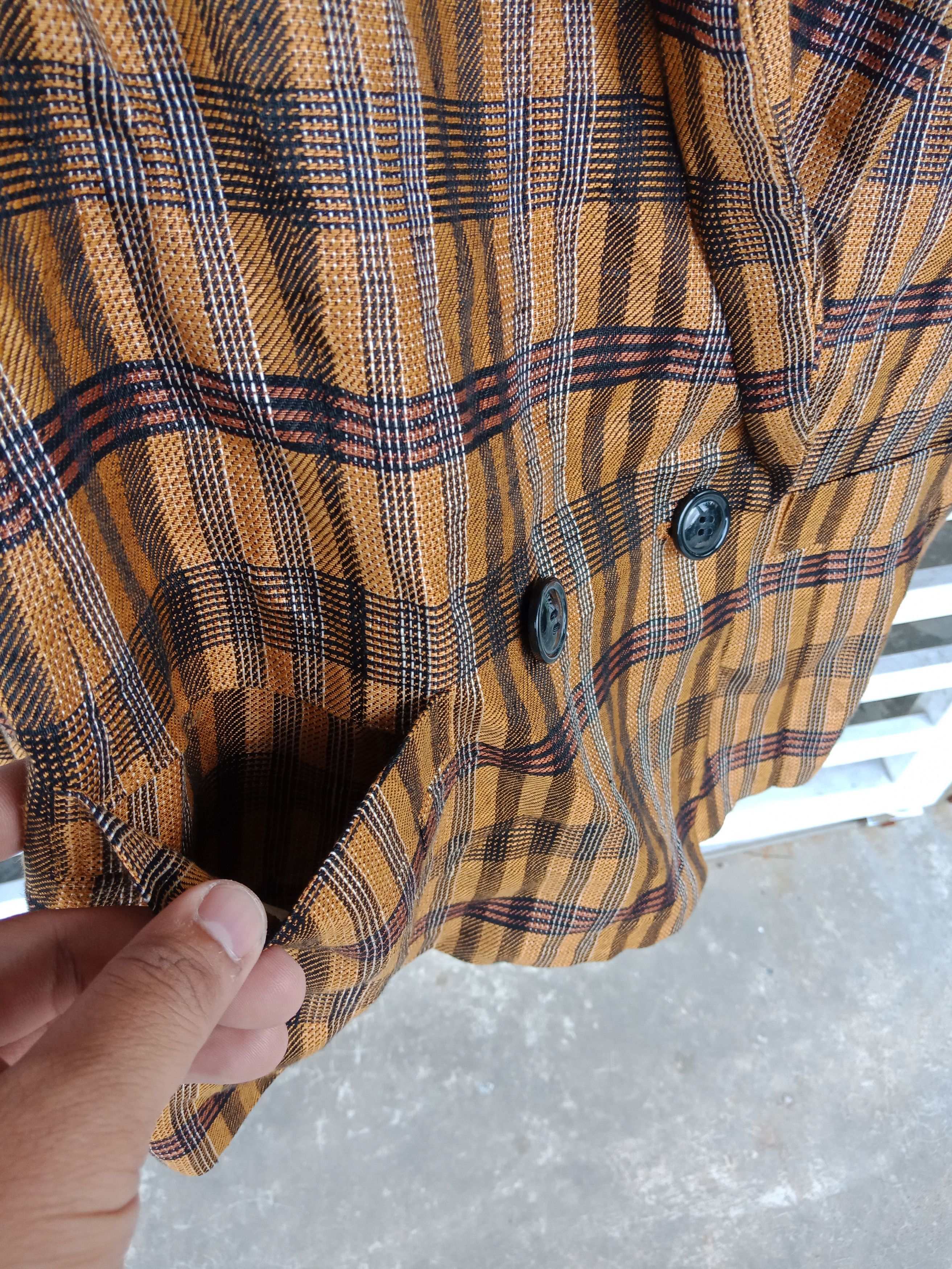 Burberry Burberrys Golden Yellow Plaid Checker Light Coat Size US M / EU 48-50 / 2 - 7 Thumbnail