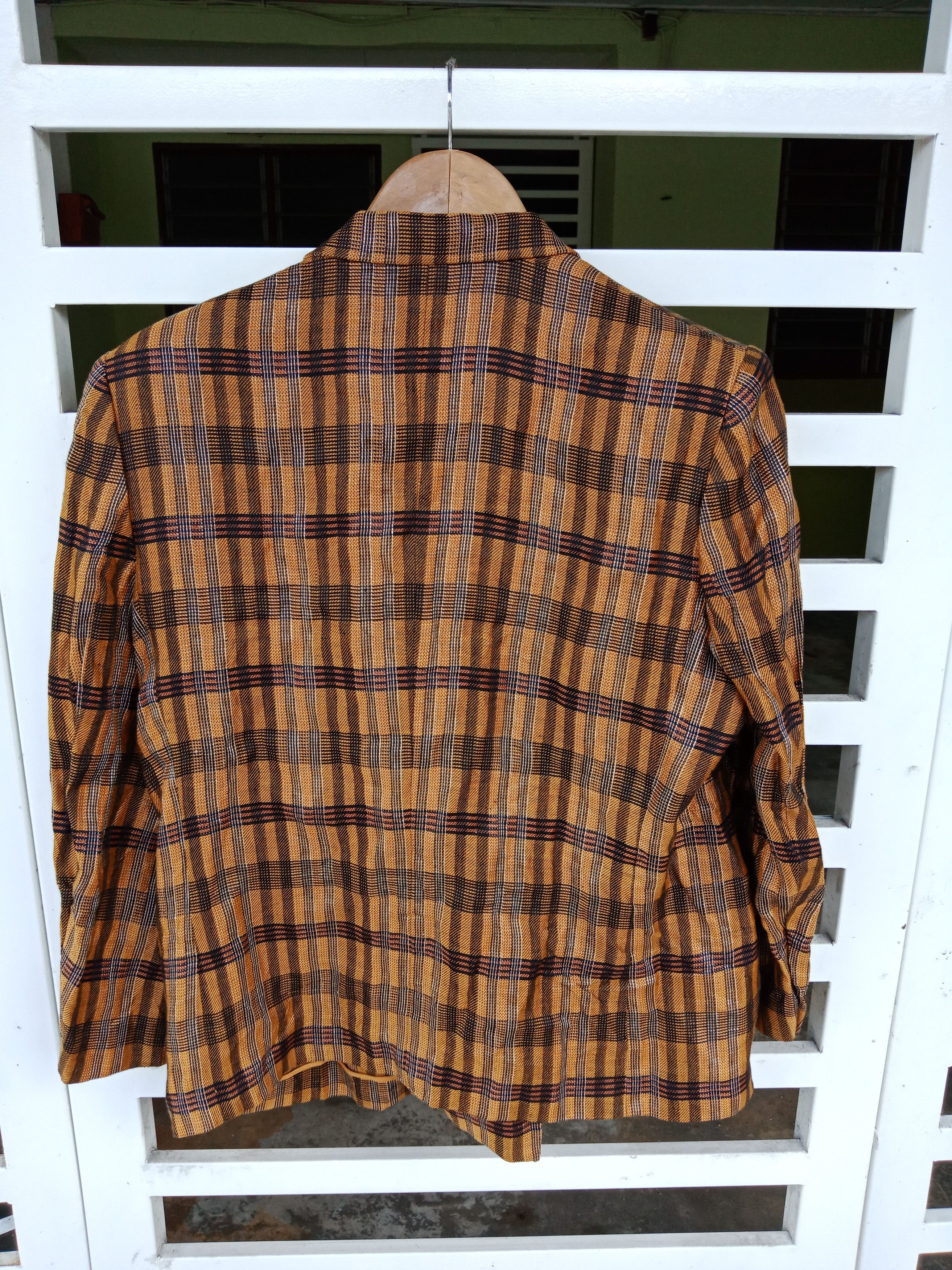 Burberry Burberrys Golden Yellow Plaid Checker Light Coat Size US M / EU 48-50 / 2 - 2 Thumbnail