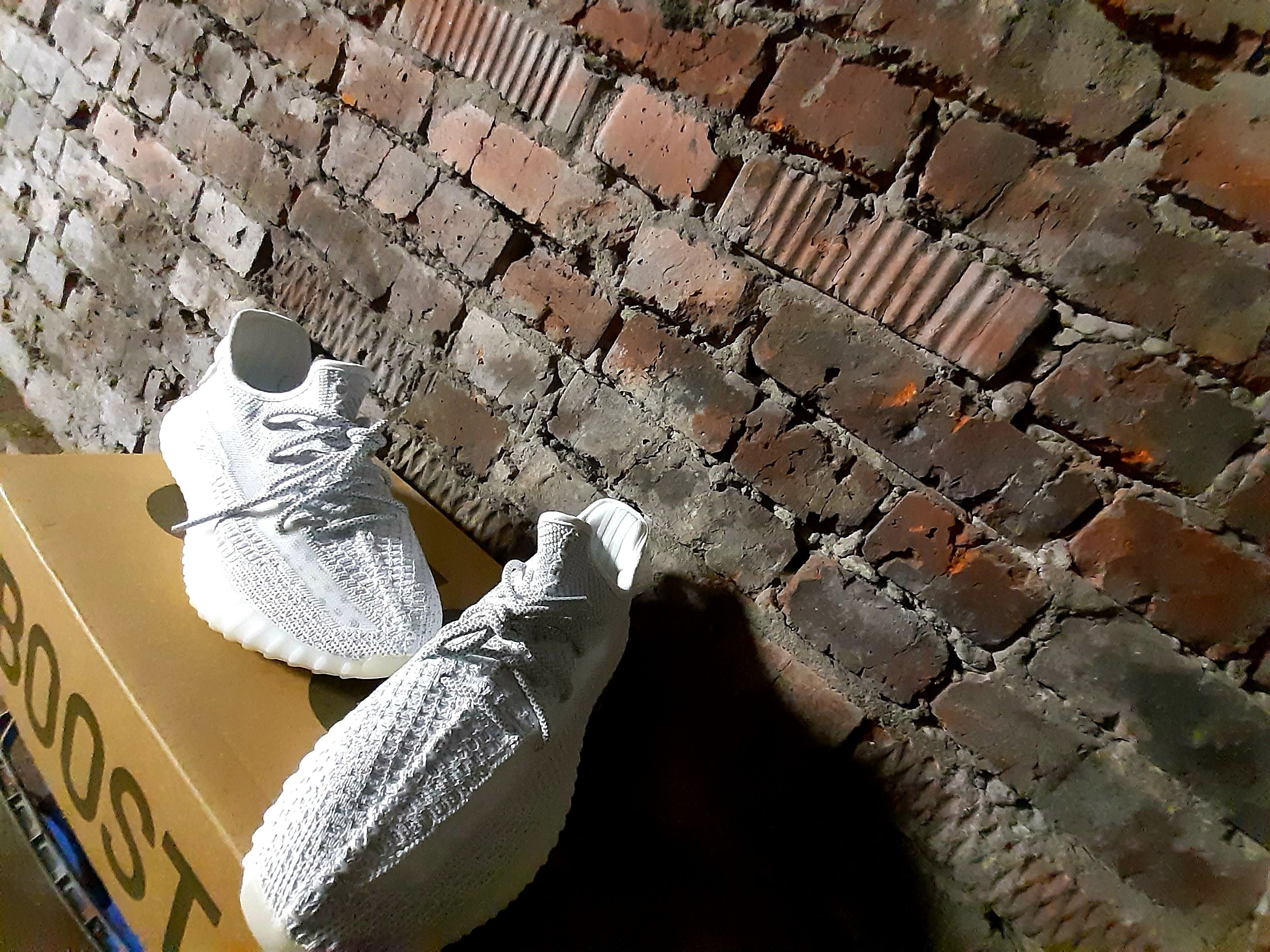 Adidas Kanye West yeezy boost 350 v2 *3M reflective* Size US 8 / EU 41 - 3 Thumbnail