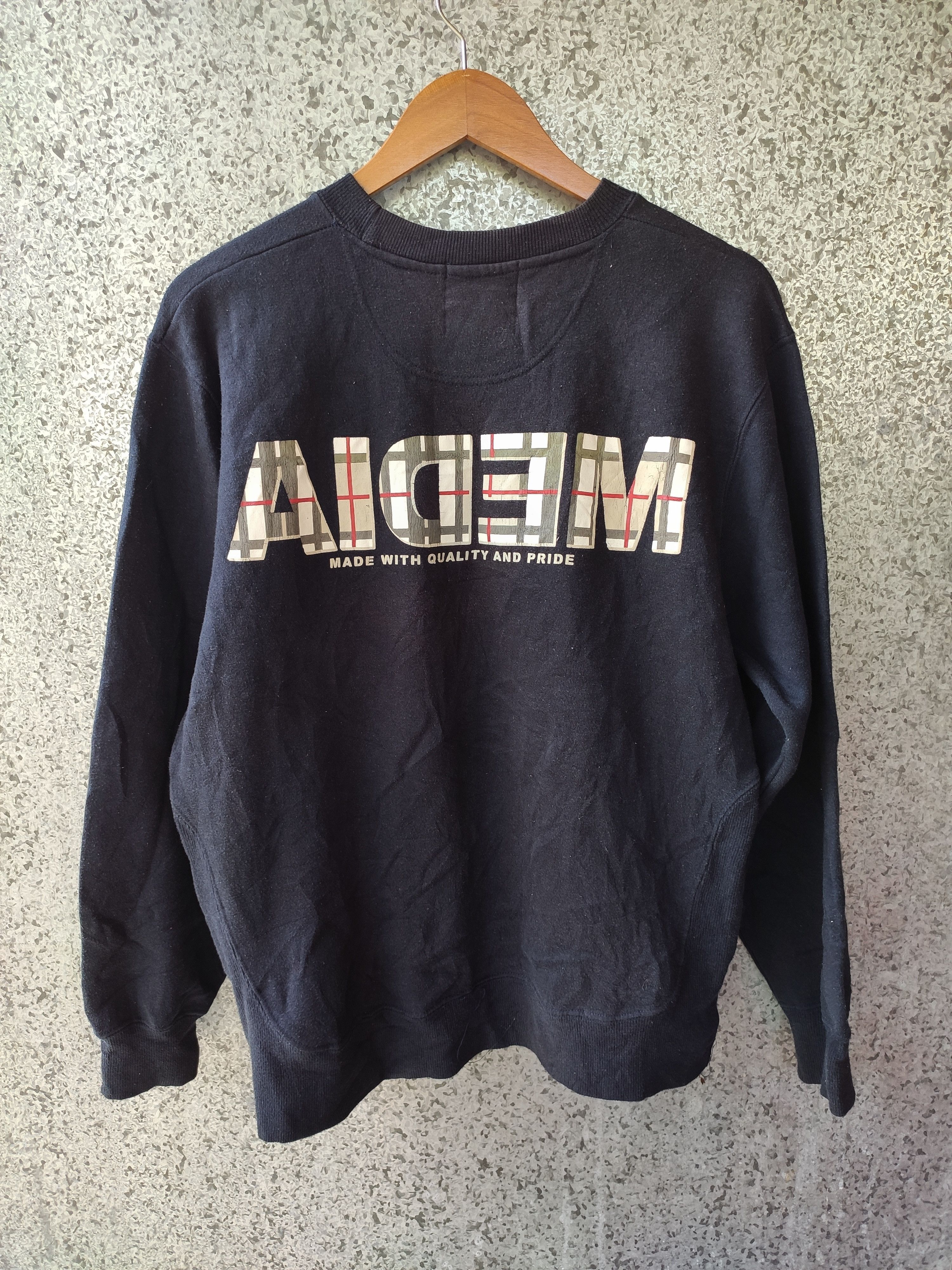 Japanese Brand Japanese Brand sweatshirt crewneck media Size US L / EU 52-54 / 3 - 3 Thumbnail