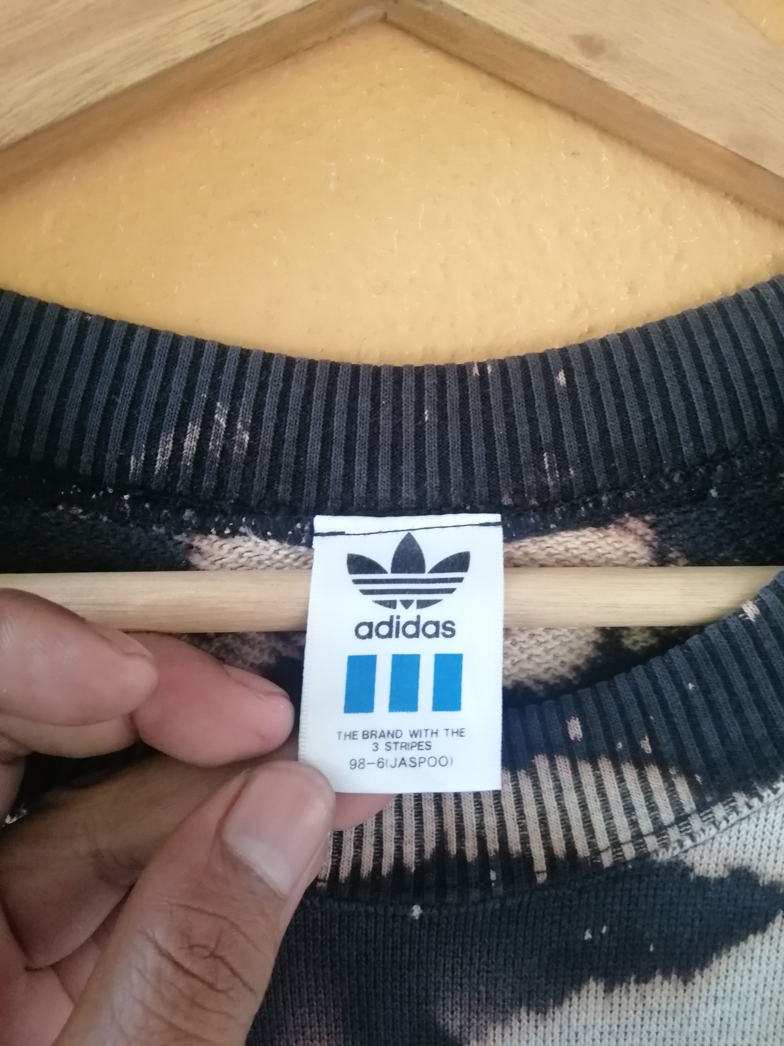 Adidas Vintage Adidas Sport Embroidery Logo Acid Wash B8 Size US M / EU 48-50 / 2 - 5 Thumbnail