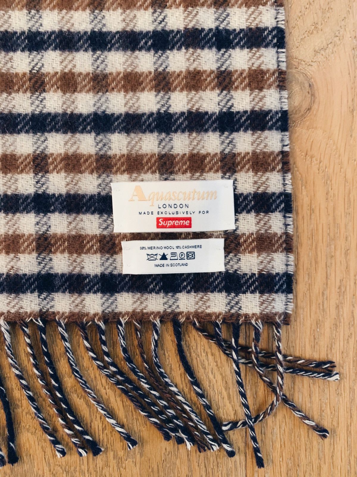 Aquascutum × Supreme Supreme X Aquascutum Scarf Club Check FW16