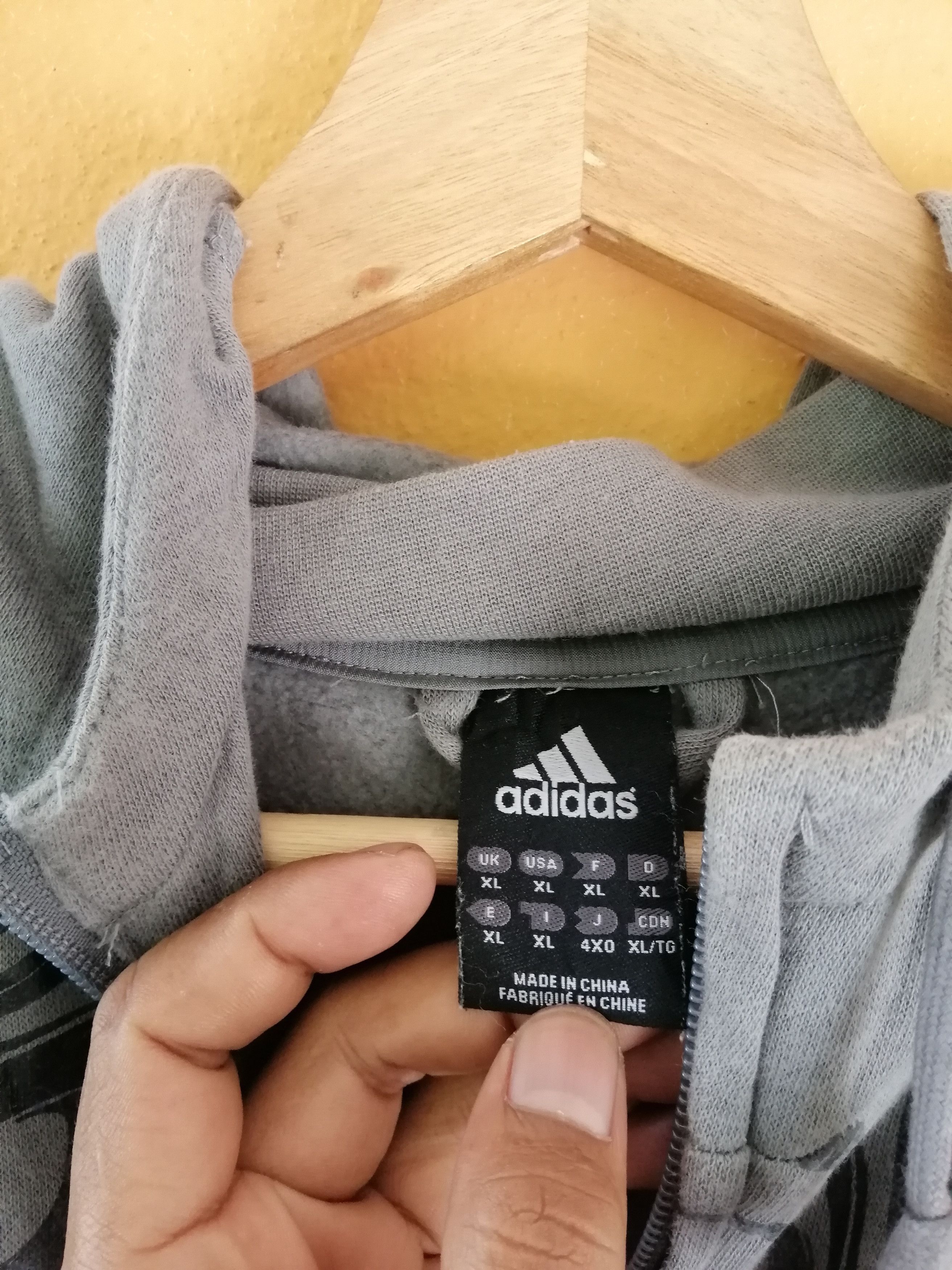 Vintage 90s Adidas Predator Hoodie Sweater Sweatshirt B14