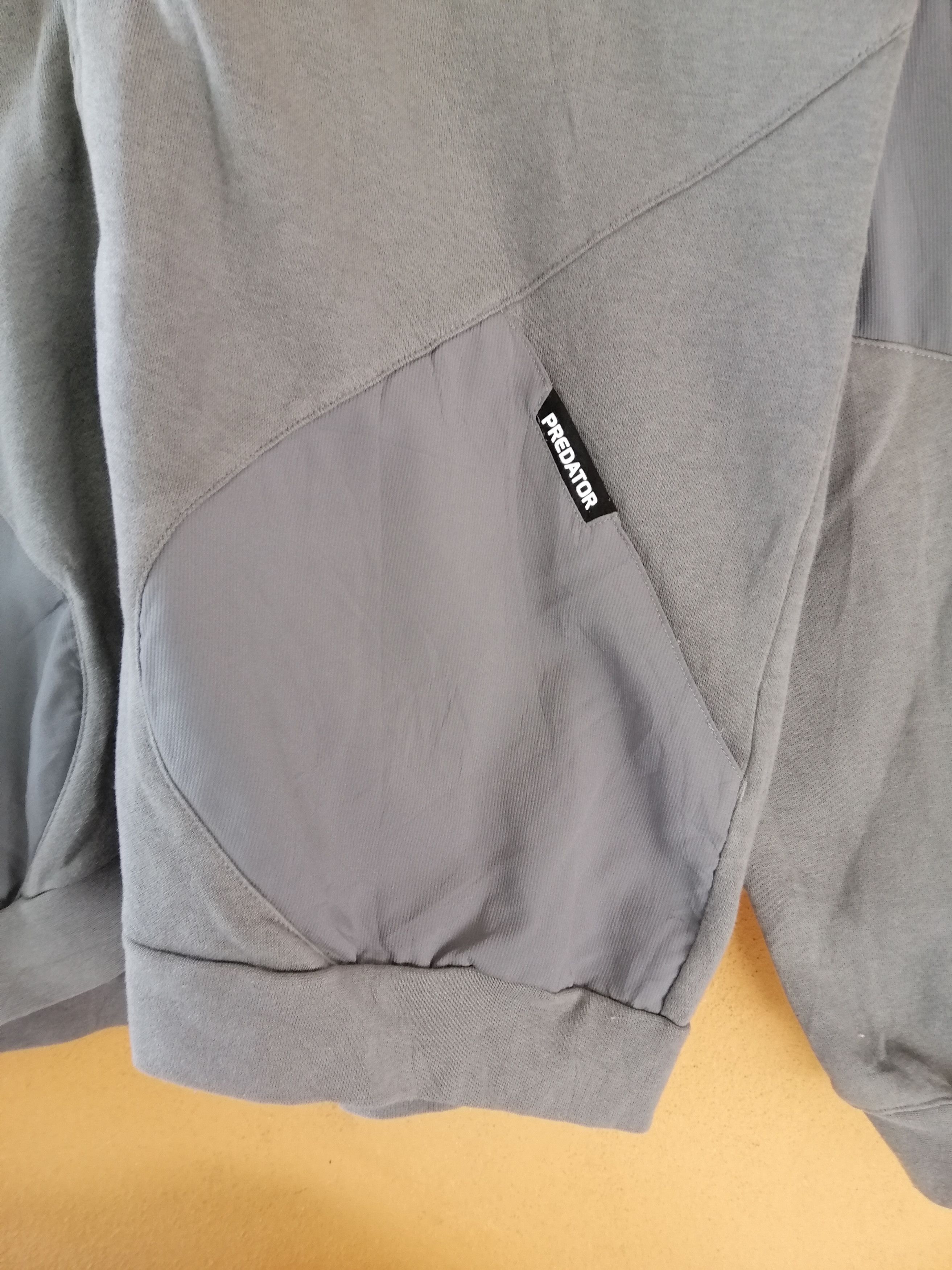Vintage 90s Adidas Predator Hoodie Sweater Sweatshirt B14