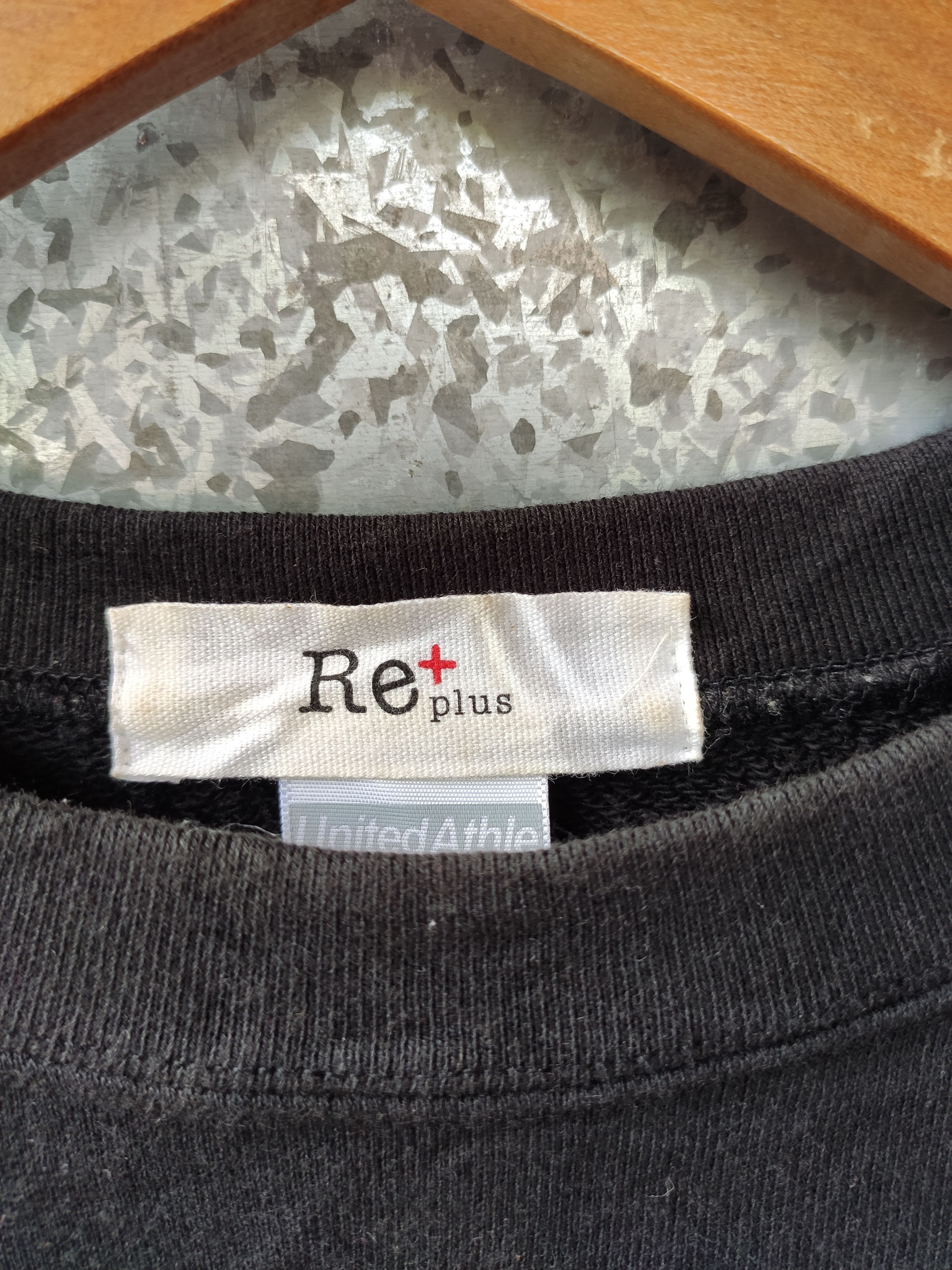 Designer Japanese brand Sweatshirt Re + Size US M / EU 48-50 / 2 - 4 Thumbnail