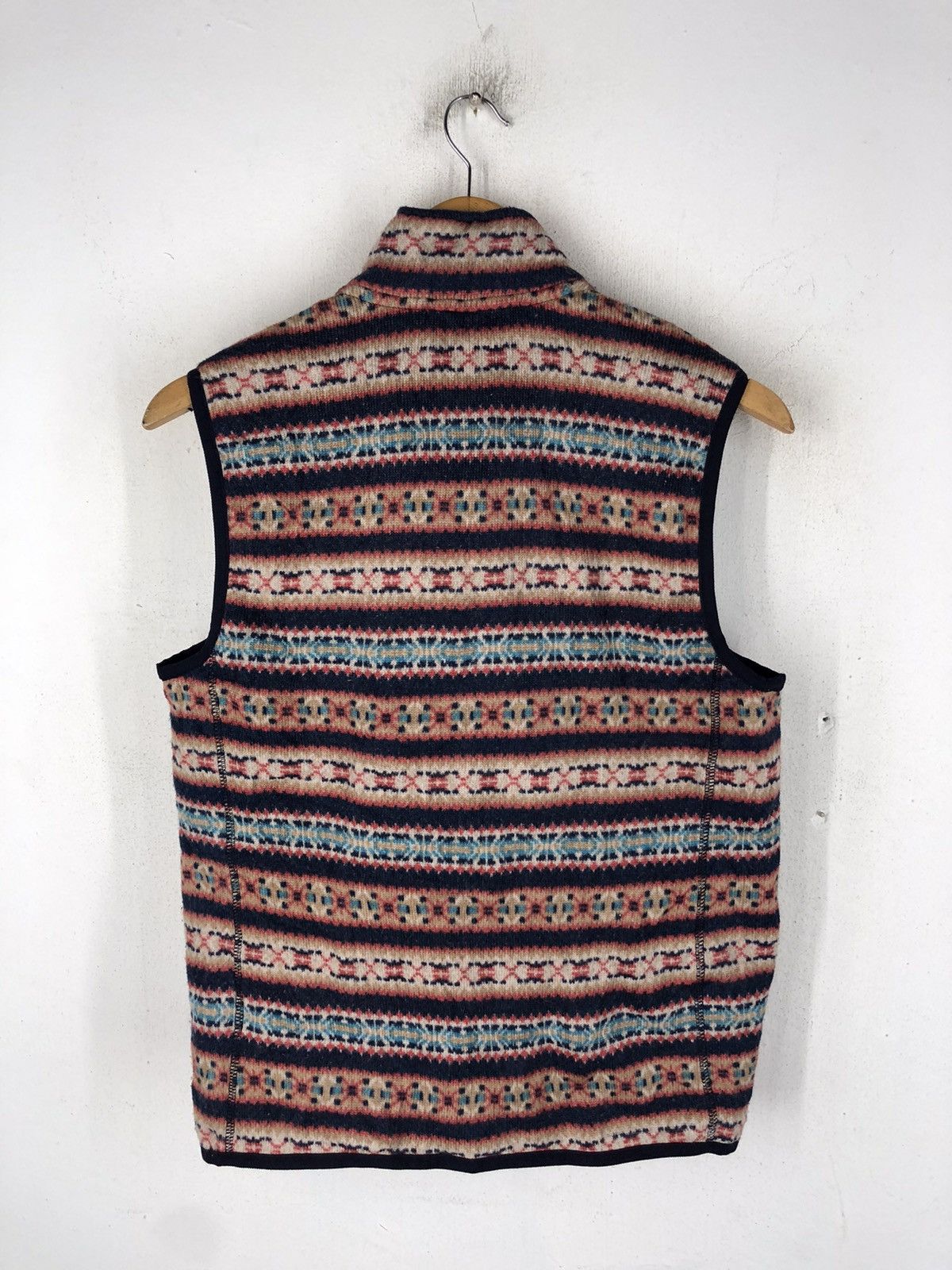 Japanese Brand Uniqlo fleece vest tank top Size US M / EU 48-50 / 2 - 2 Thumbnail