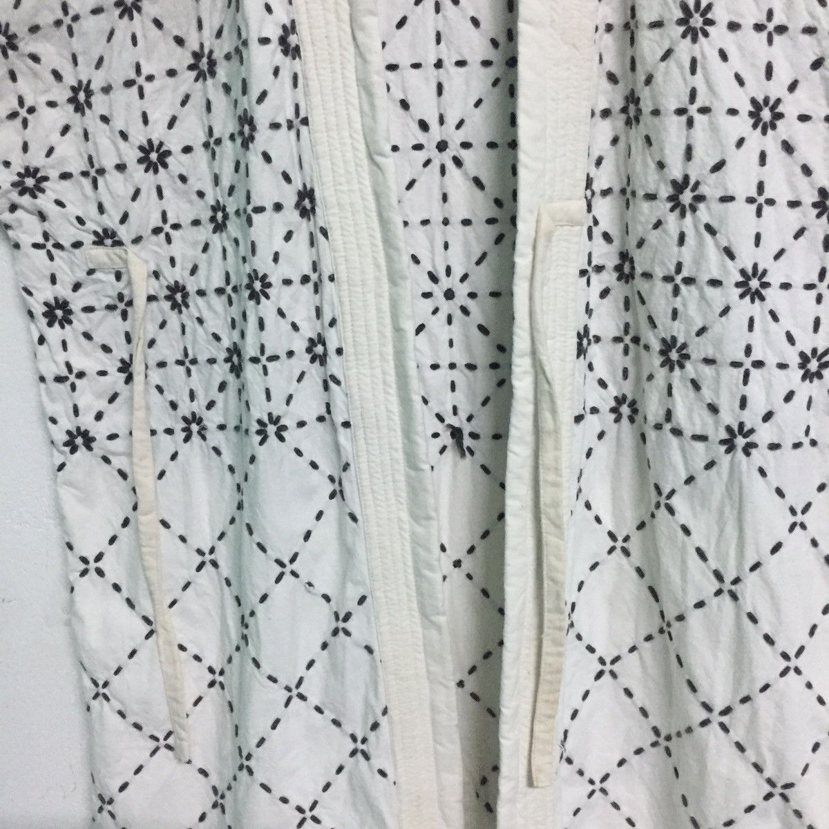 Japanese Brand Handmade Knit Flower Jacket Kimono Size US M / EU 48-50 / 2 - 10 Thumbnail