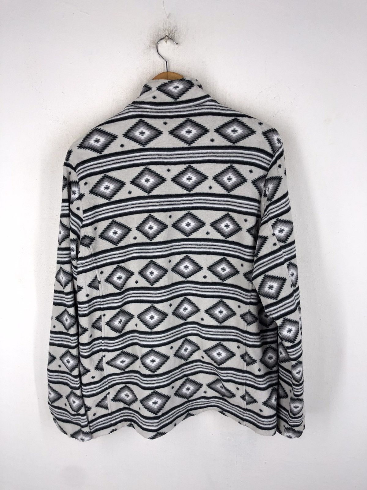 Japanese Brand Topvalu fleece native design made in japan Size US L / EU 52-54 / 3 - 2 Thumbnail