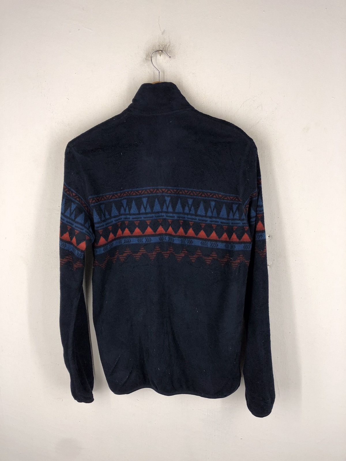 Japanese Brand Uniqlo fleece native design Size US M / EU 48-50 / 2 - 2 Thumbnail
