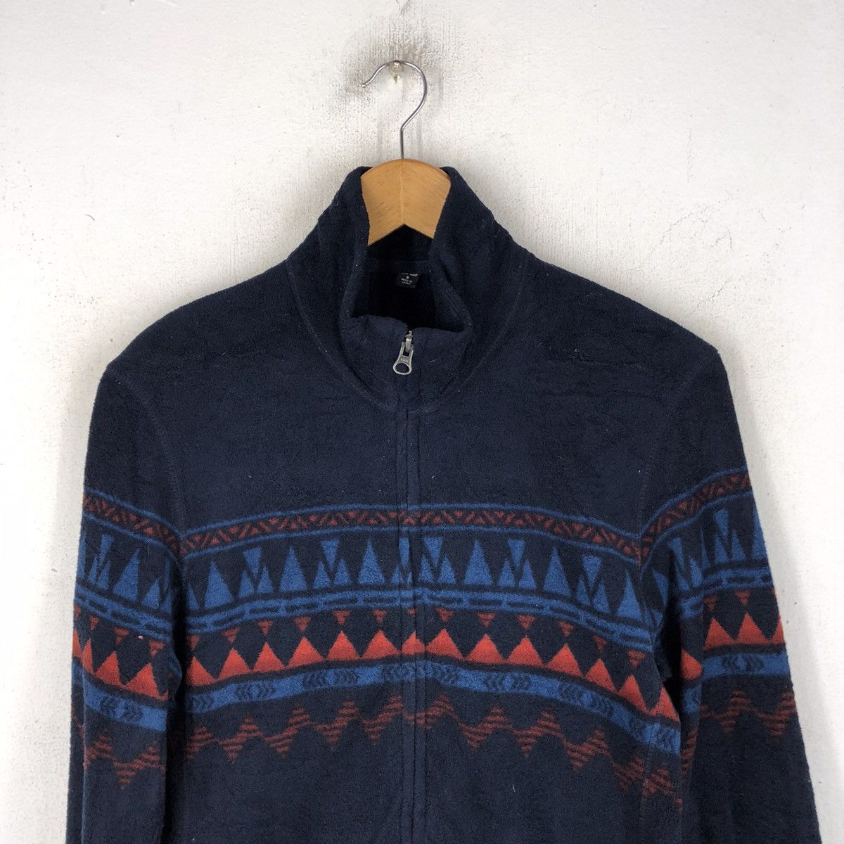 Japanese Brand Uniqlo fleece native design Size US M / EU 48-50 / 2 - 3 Thumbnail