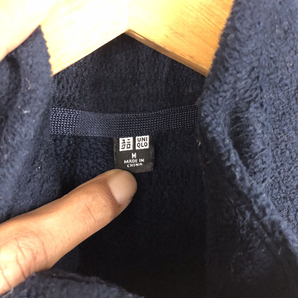 Japanese Brand Uniqlo fleece native design Size US M / EU 48-50 / 2 - 5 Thumbnail