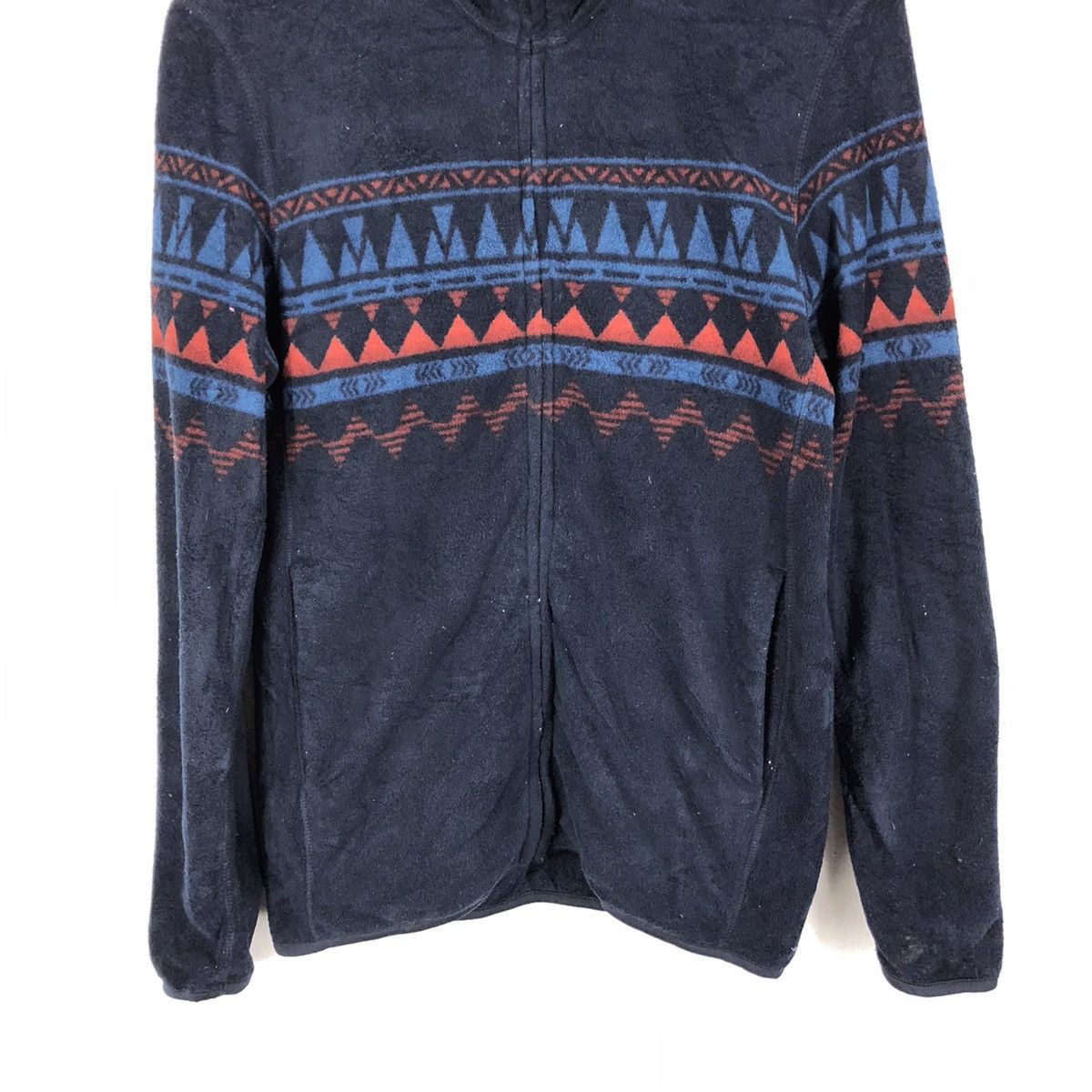 Japanese Brand Uniqlo fleece native design Size US M / EU 48-50 / 2 - 4 Thumbnail