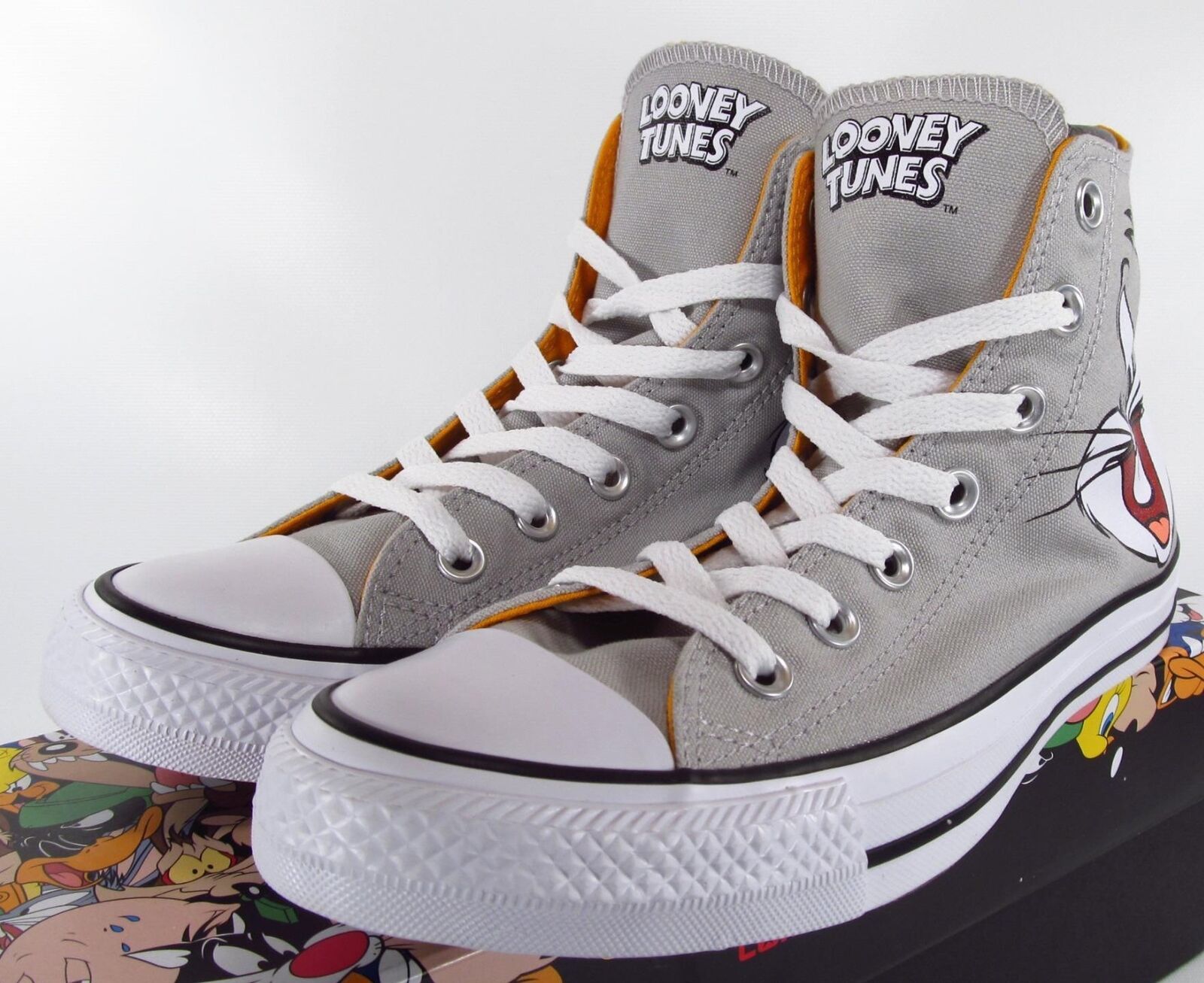 Converse Kids Chuck Taylor High Top Looney newest Tunes Bugs Bunny Size 3 Gray