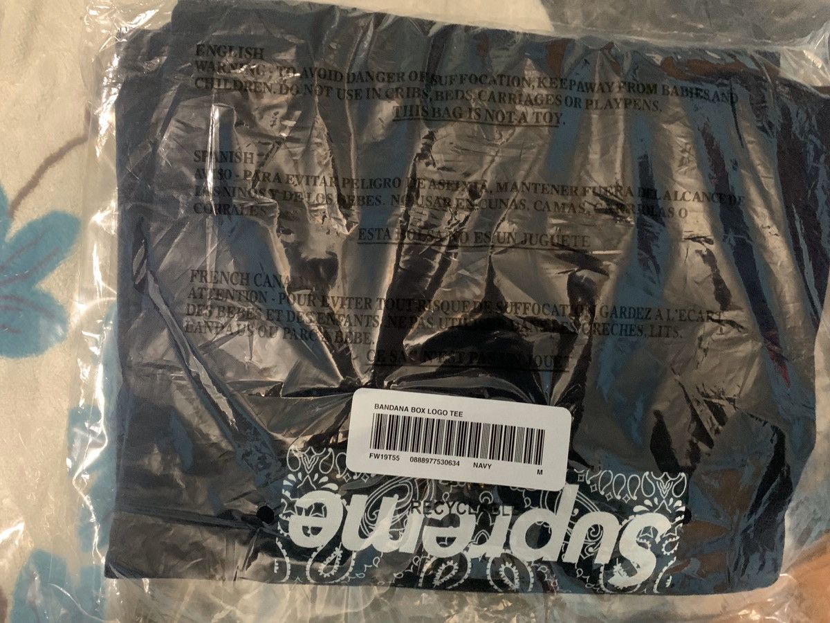 Supreme Bandana Box Logo Tee Navy Medium Short Sleeve T Shirts